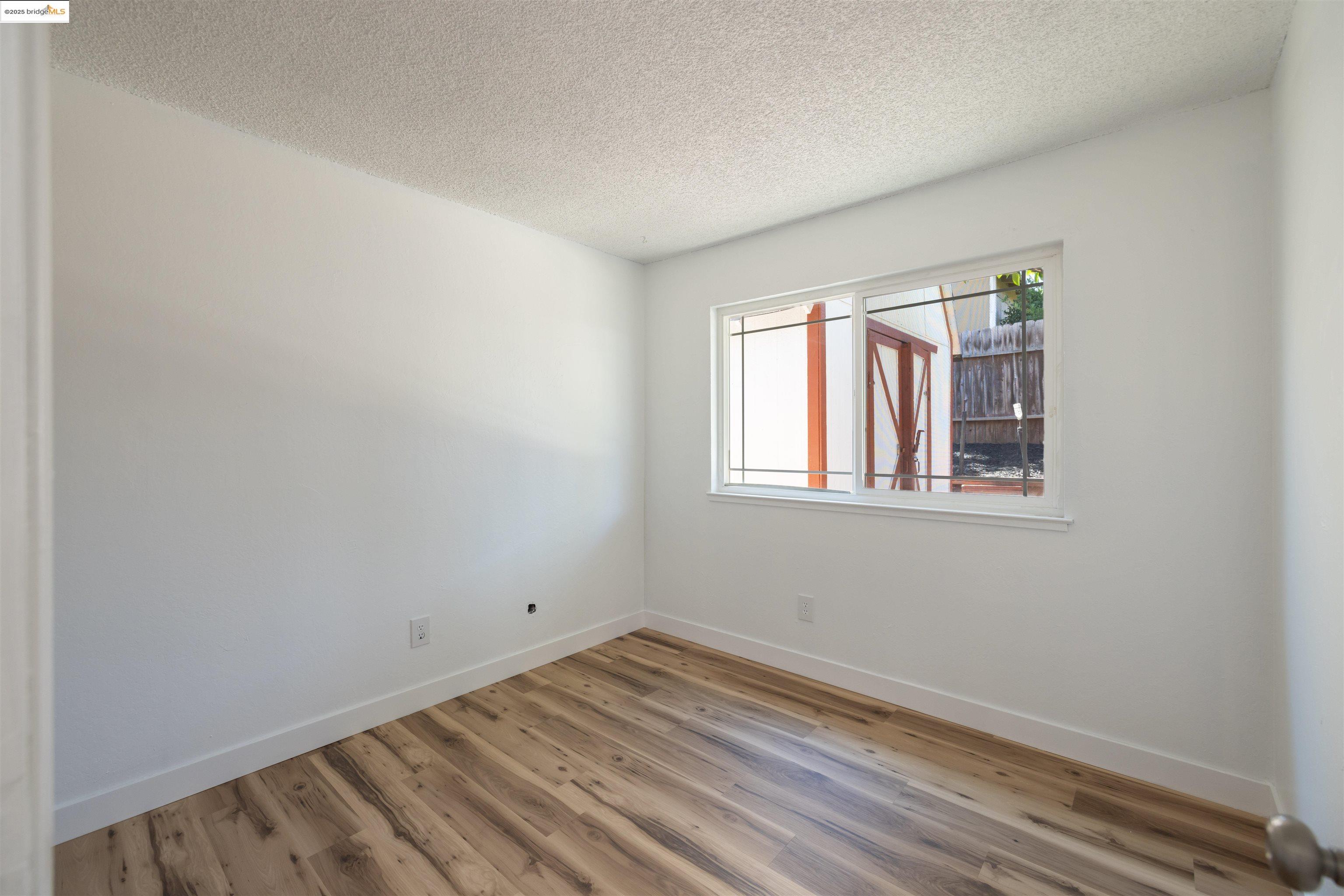 Detail Gallery Image 37 of 59 For 1813 Hanlon Way, Pittsburg,  CA 94565 - 4 Beds | 1/1 Baths