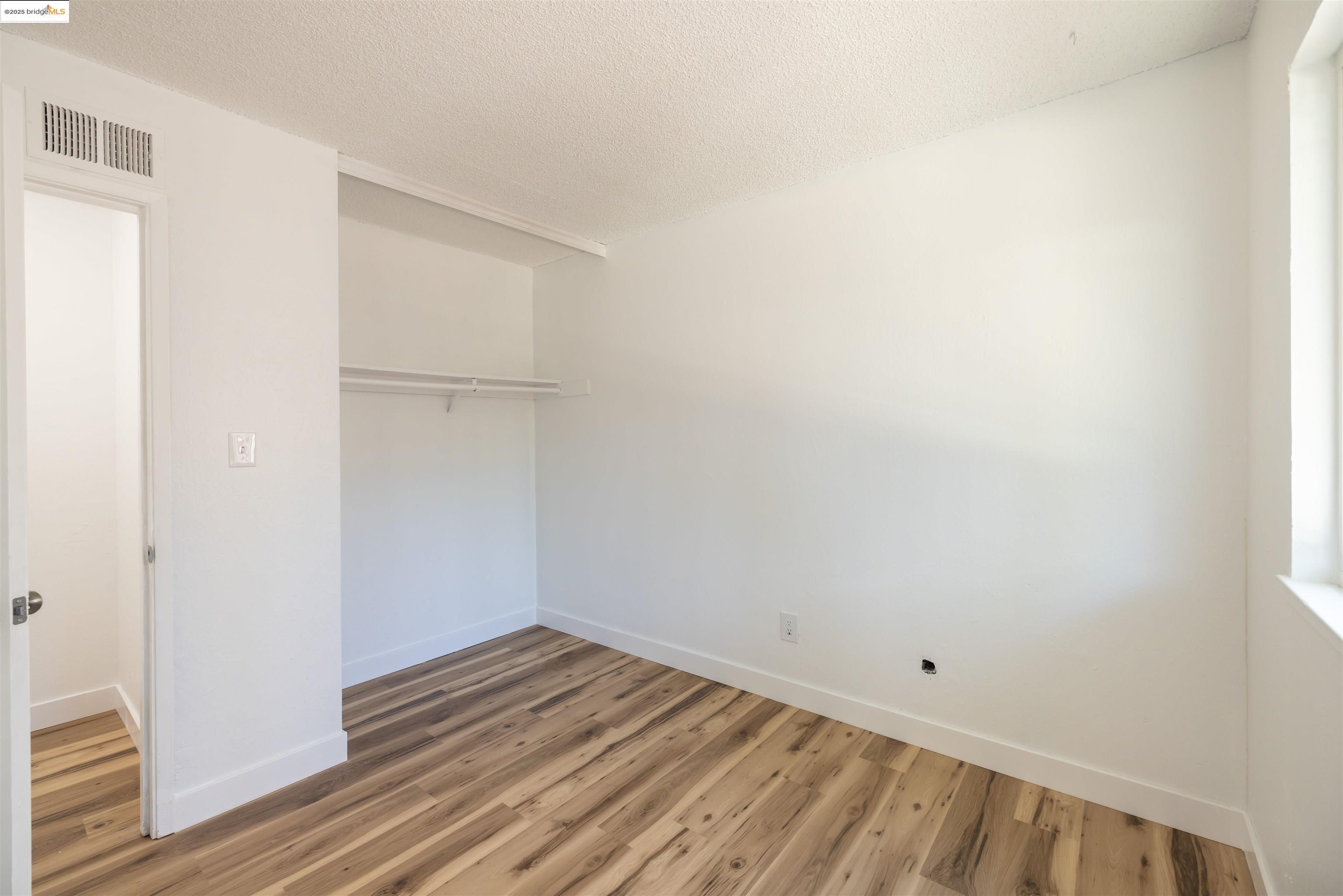 Detail Gallery Image 38 of 59 For 1813 Hanlon Way, Pittsburg,  CA 94565 - 4 Beds | 1/1 Baths