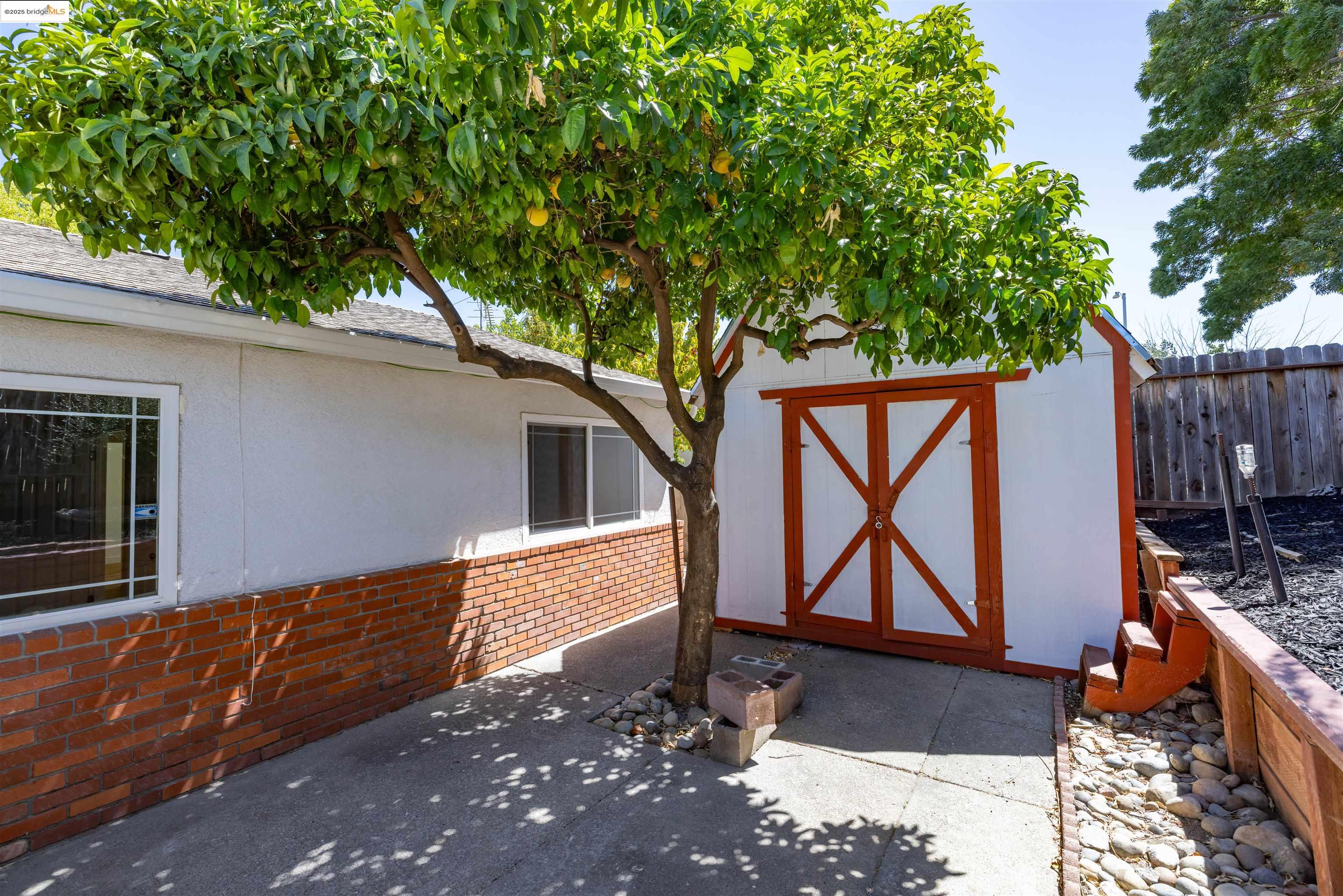 Detail Gallery Image 44 of 59 For 1813 Hanlon Way, Pittsburg,  CA 94565 - 4 Beds | 1/1 Baths