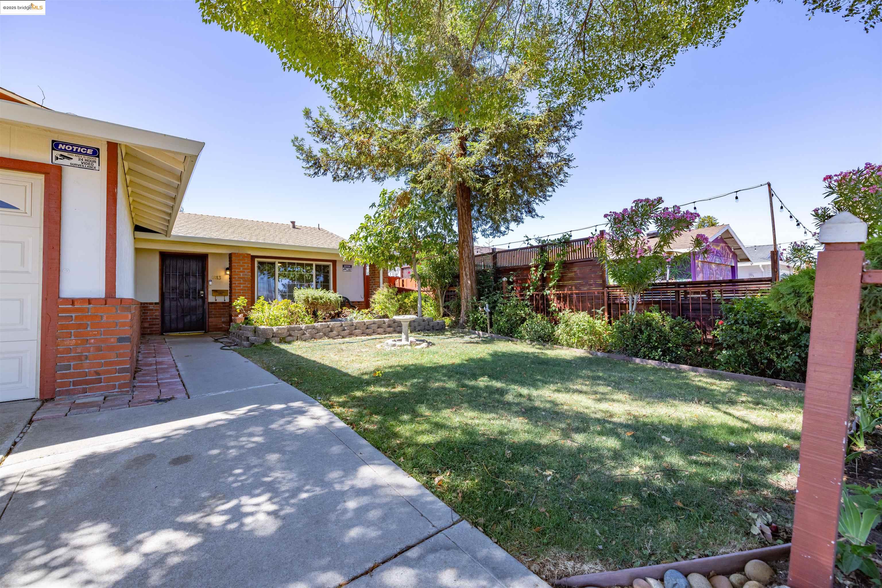 Detail Gallery Image 6 of 59 For 1813 Hanlon Way, Pittsburg,  CA 94565 - 4 Beds | 1/1 Baths