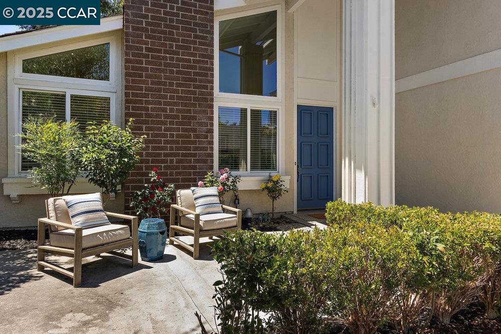 Detail Gallery Image 2 of 60 For 607 Nantucket Ct, Walnut Creek,  CA 94598 - 4 Beds | 2/1 Baths