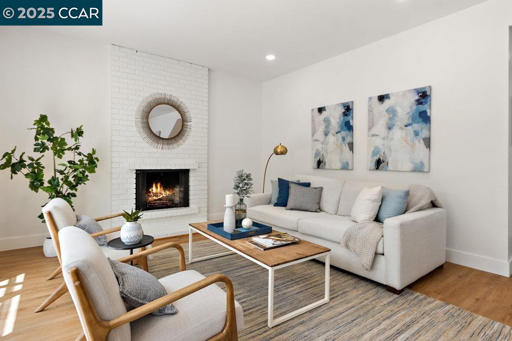 Detail Gallery Image 18 of 60 For 607 Nantucket Ct, Walnut Creek,  CA 94598 - 4 Beds | 2/1 Baths