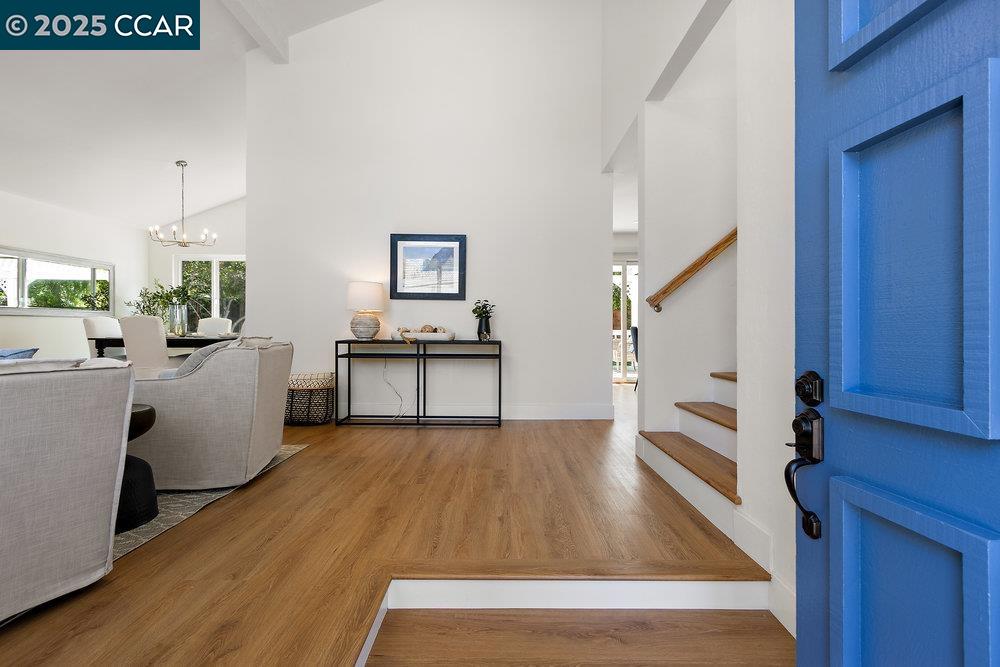 Detail Gallery Image 3 of 60 For 607 Nantucket Ct, Walnut Creek,  CA 94598 - 4 Beds | 2/1 Baths