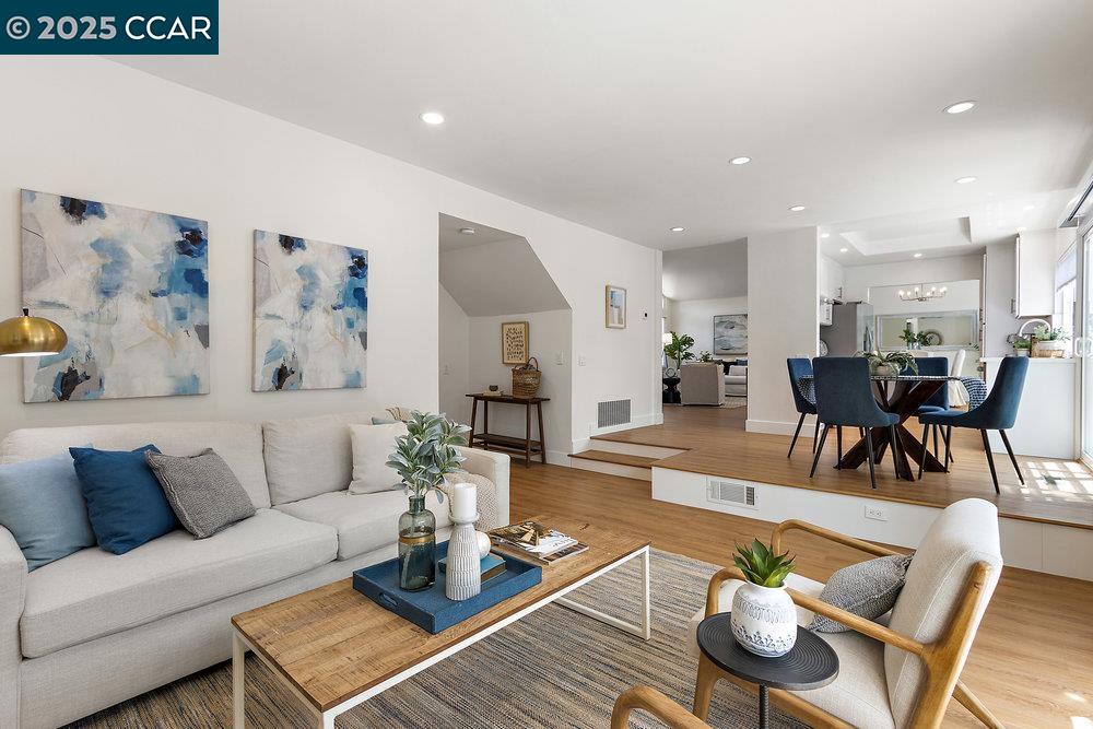Detail Gallery Image 21 of 60 For 607 Nantucket Ct, Walnut Creek,  CA 94598 - 4 Beds | 2/1 Baths