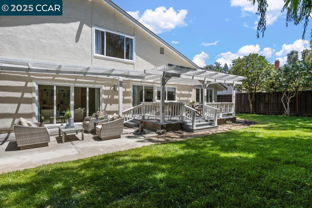 Detail Gallery Image 39 of 60 For 607 Nantucket Ct, Walnut Creek,  CA 94598 - 4 Beds | 2/1 Baths