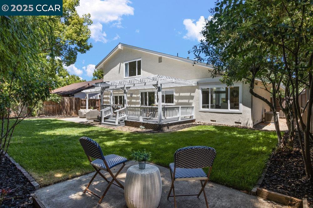 Detail Gallery Image 42 of 60 For 607 Nantucket Ct, Walnut Creek,  CA 94598 - 4 Beds | 2/1 Baths