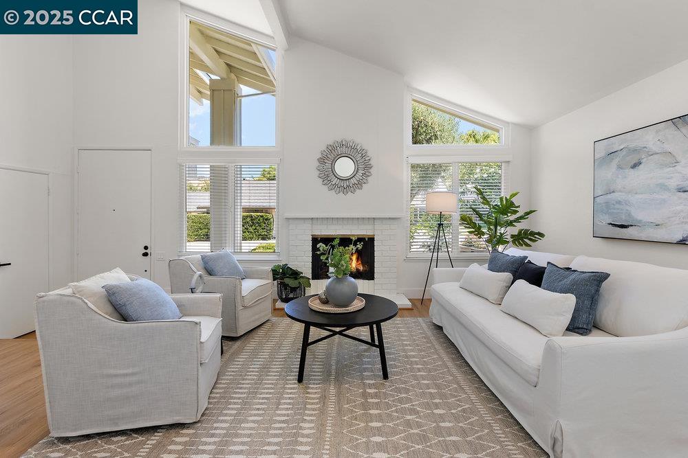 Detail Gallery Image 6 of 60 For 607 Nantucket Ct, Walnut Creek,  CA 94598 - 4 Beds | 2/1 Baths