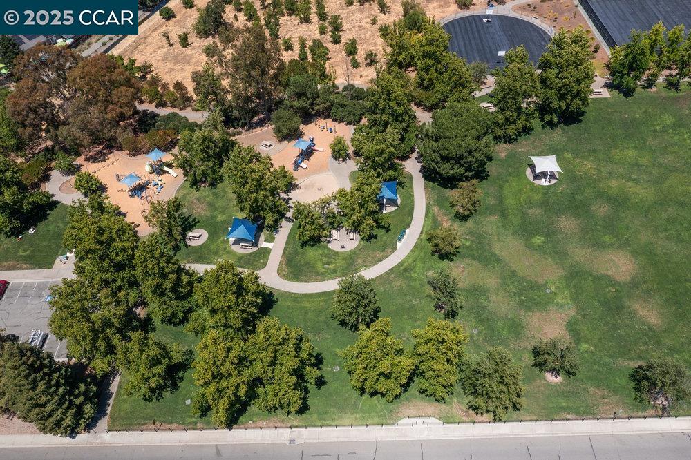 Detail Gallery Image 54 of 60 For 607 Nantucket Ct, Walnut Creek,  CA 94598 - 4 Beds | 2/1 Baths
