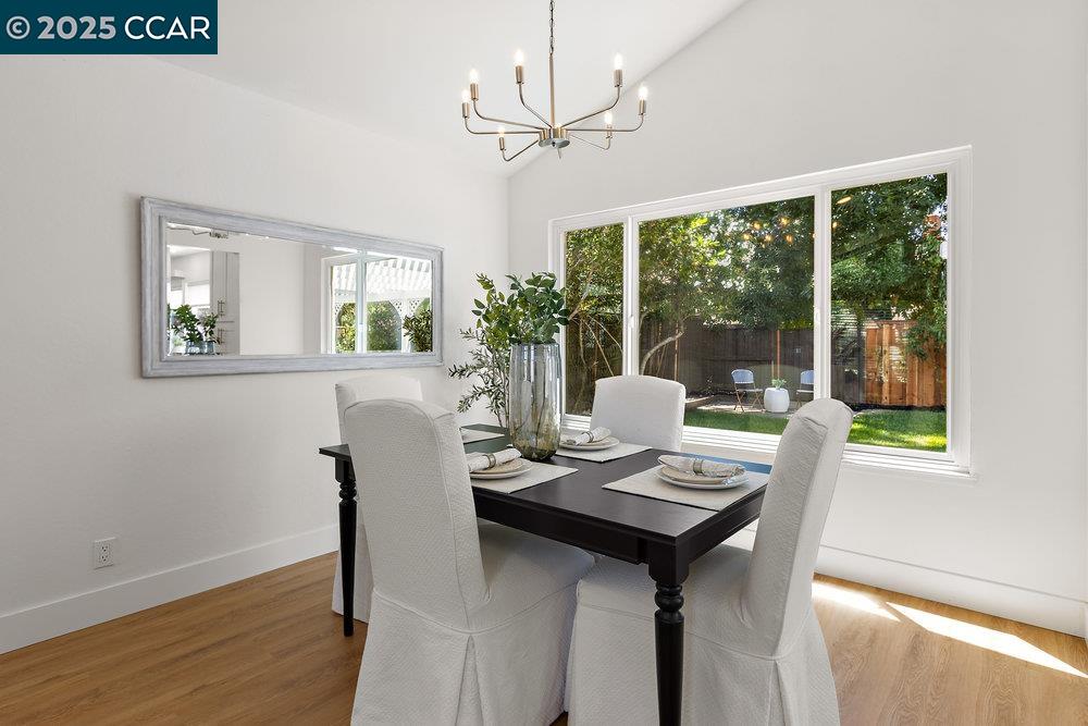 Detail Gallery Image 8 of 60 For 607 Nantucket Ct, Walnut Creek,  CA 94598 - 4 Beds | 2/1 Baths