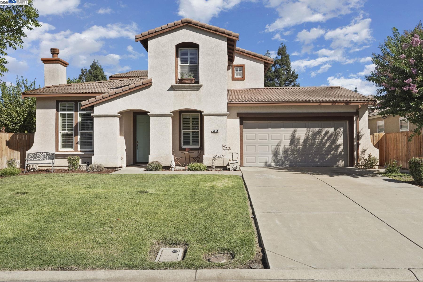 Detail Gallery Image 1 of 53 For 5854 Riverbank Cir, Stockton,  CA 95219 - 3 Beds | 2/1 Baths