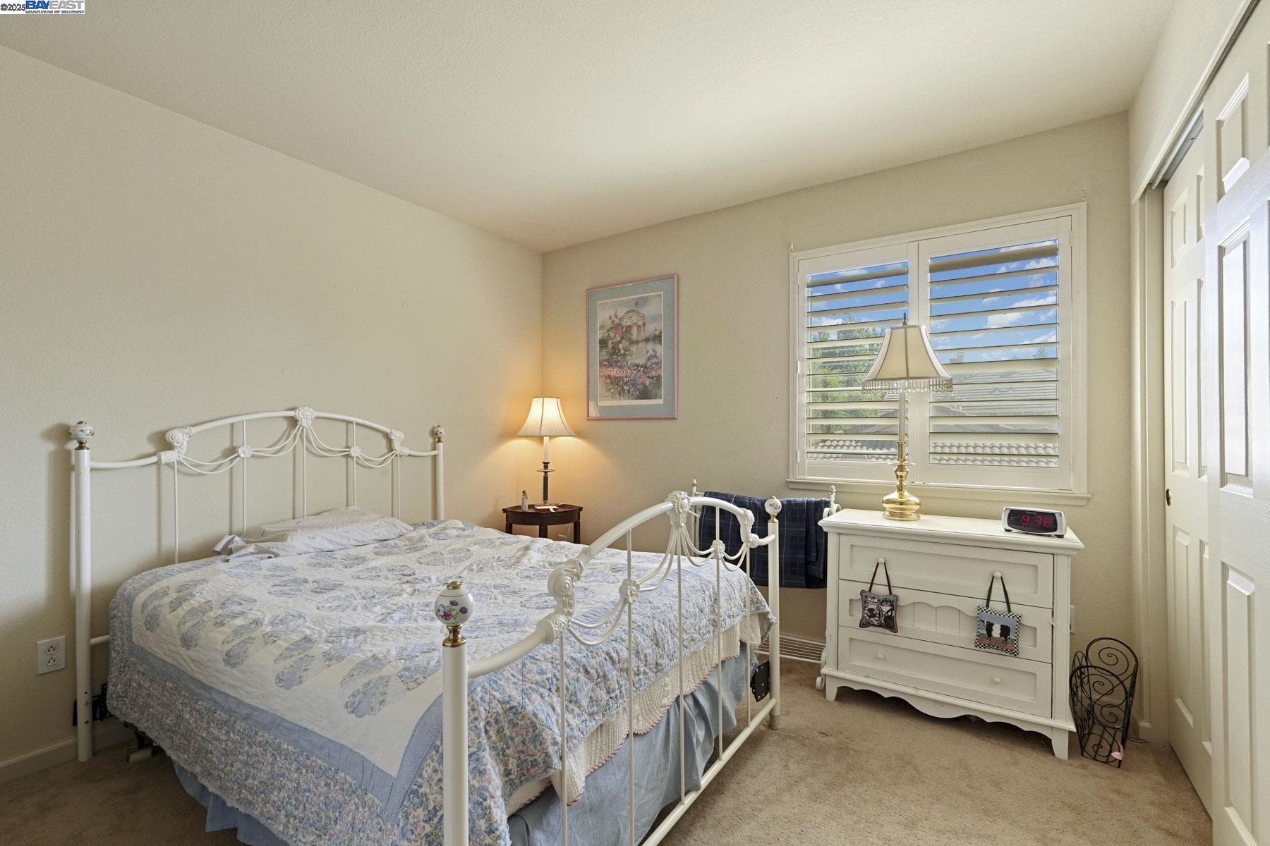 Detail Gallery Image 14 of 53 For 5854 Riverbank Cir, Stockton,  CA 95219 - 3 Beds | 2/1 Baths