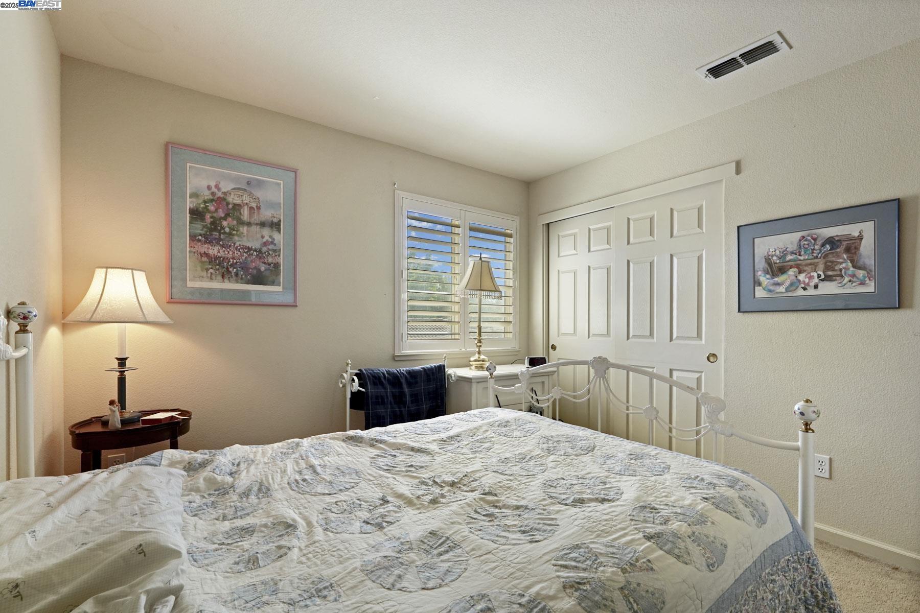 Detail Gallery Image 15 of 53 For 5854 Riverbank Cir, Stockton,  CA 95219 - 3 Beds | 2/1 Baths