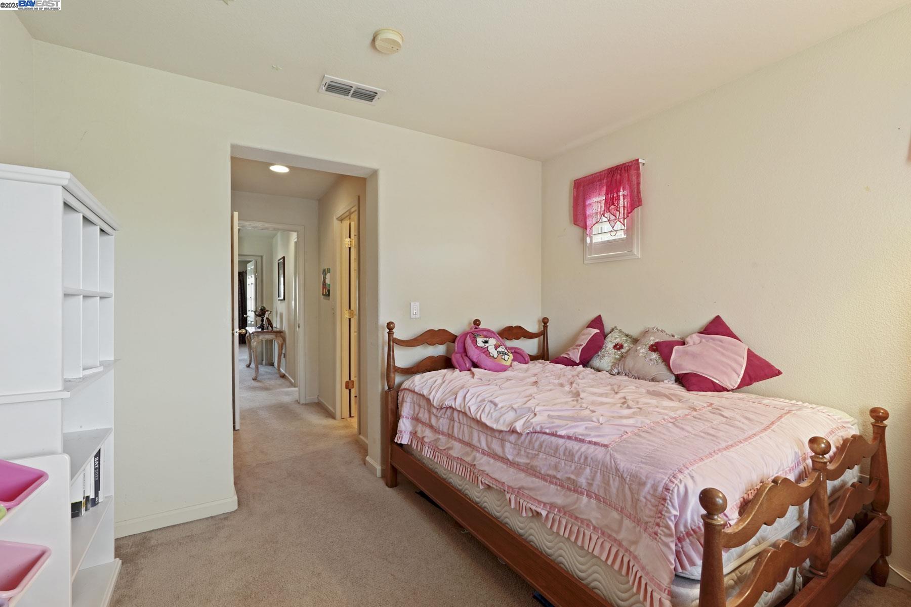 Detail Gallery Image 17 of 53 For 5854 Riverbank Cir, Stockton,  CA 95219 - 3 Beds | 2/1 Baths
