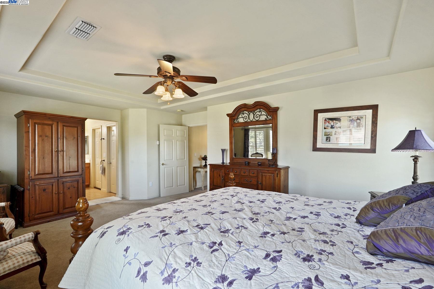 Detail Gallery Image 24 of 53 For 5854 Riverbank Cir, Stockton,  CA 95219 - 3 Beds | 2/1 Baths