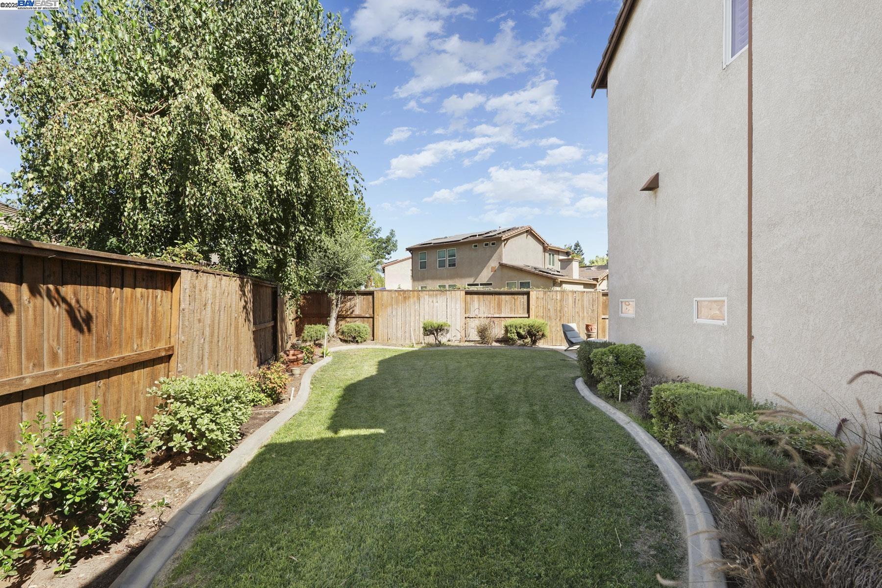 Detail Gallery Image 42 of 53 For 5854 Riverbank Cir, Stockton,  CA 95219 - 3 Beds | 2/1 Baths