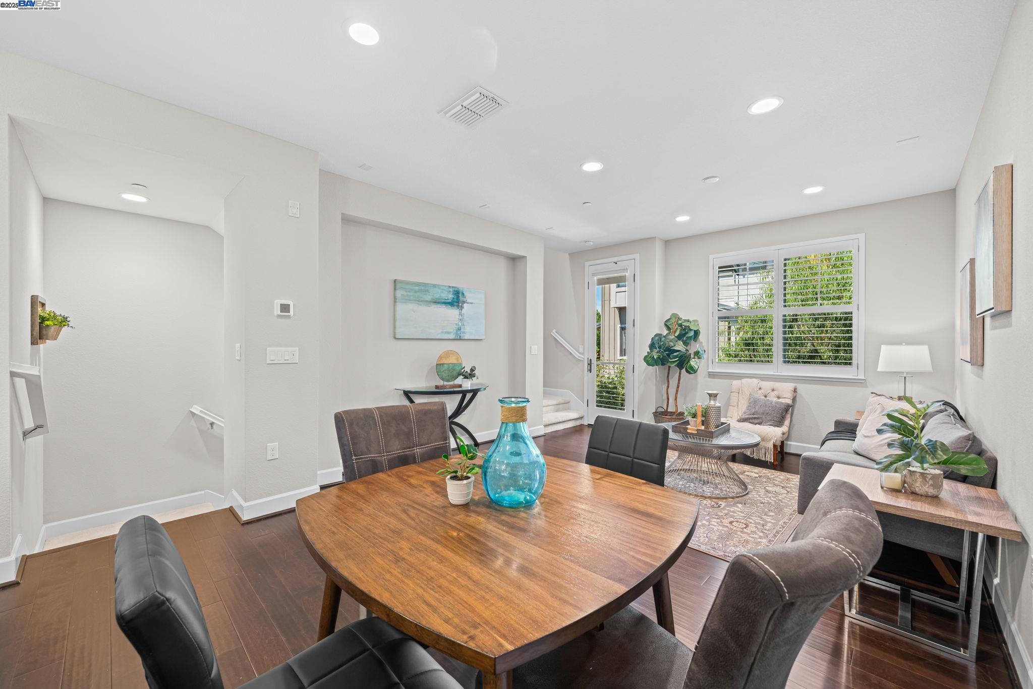 Photo #8: 41105882 Listing: Photo #8