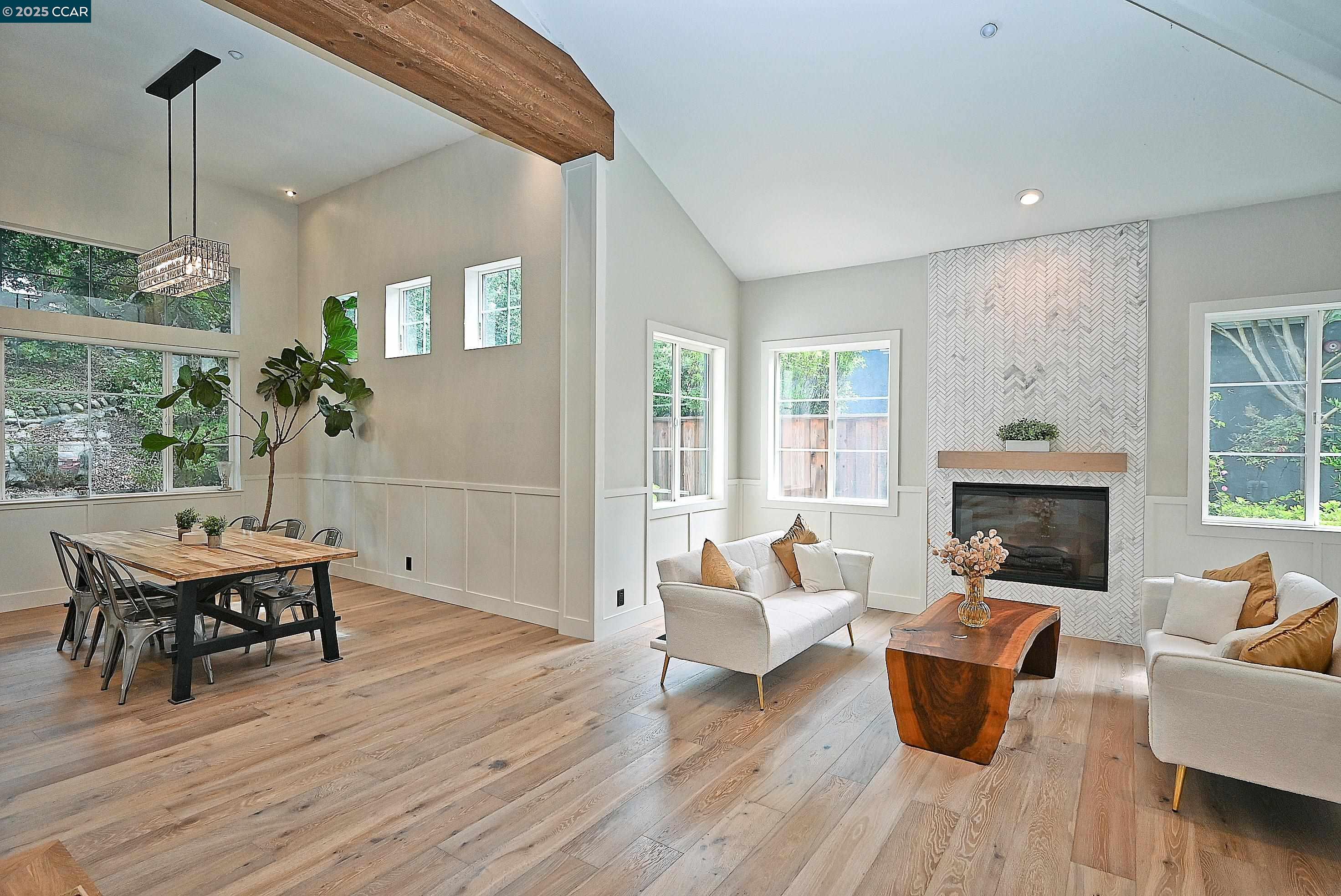 Detail Gallery Image 5 of 60 For 1239 Sunrise Ridge Dr, Lafayette,  CA 94549 - 6 Beds | 3/1 Baths