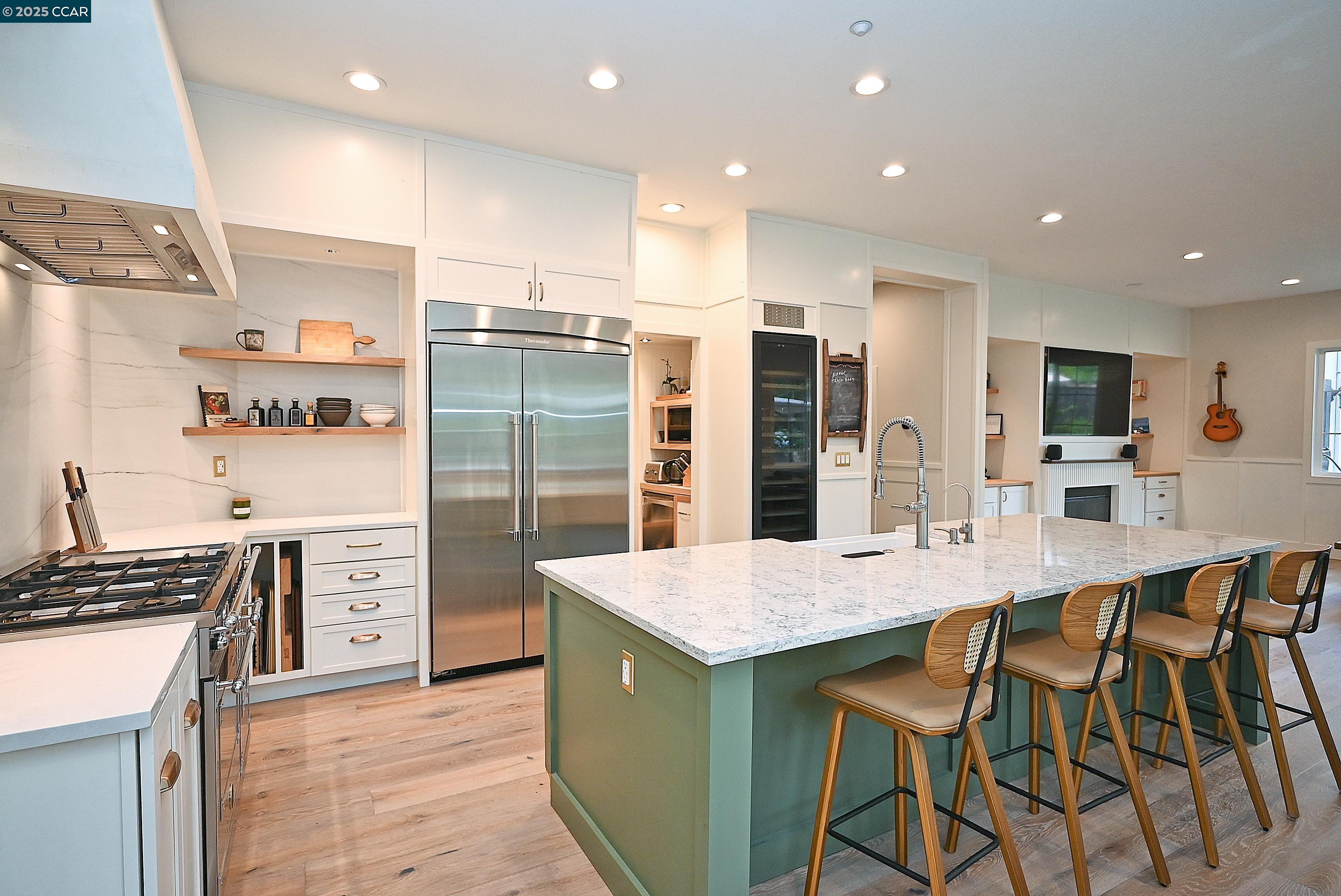 Detail Gallery Image 8 of 60 For 1239 Sunrise Ridge Dr, Lafayette,  CA 94549 - 6 Beds | 3/1 Baths
