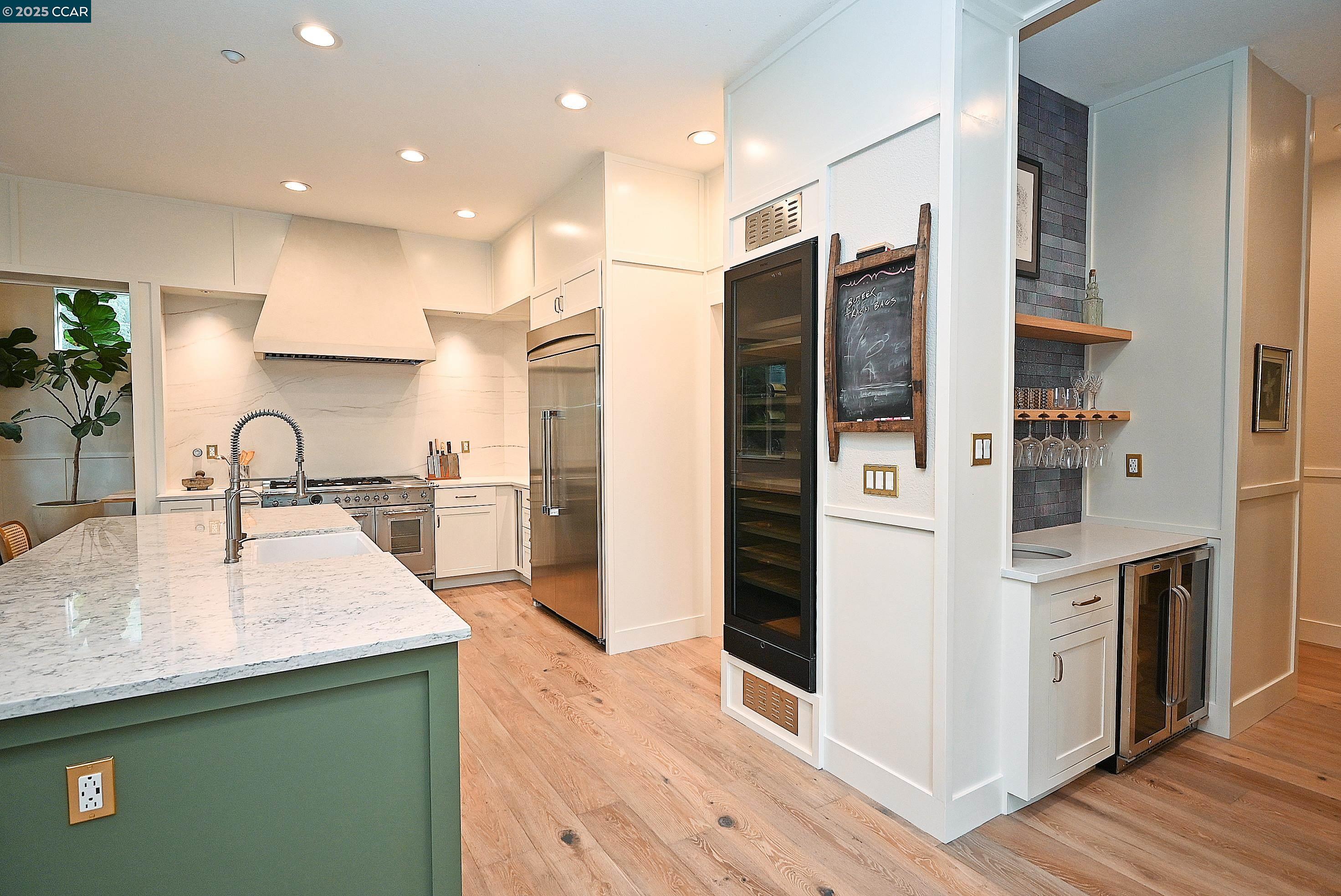 Detail Gallery Image 10 of 60 For 1239 Sunrise Ridge Dr, Lafayette,  CA 94549 - 6 Beds | 3/1 Baths