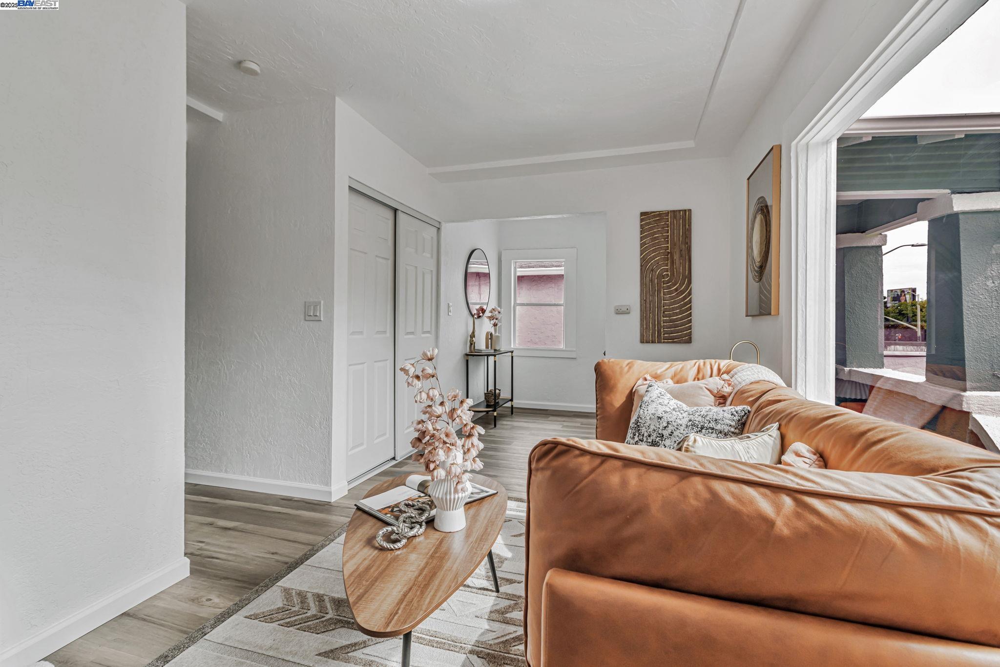 9700 Macarrthur Blvd., Oakland, California 94605, 6 Bedrooms Bedrooms, 6 Rooms Rooms,4 BathroomsBathrooms,Residential,For Sale,9700 Macarrthur Blvd.,41105887
