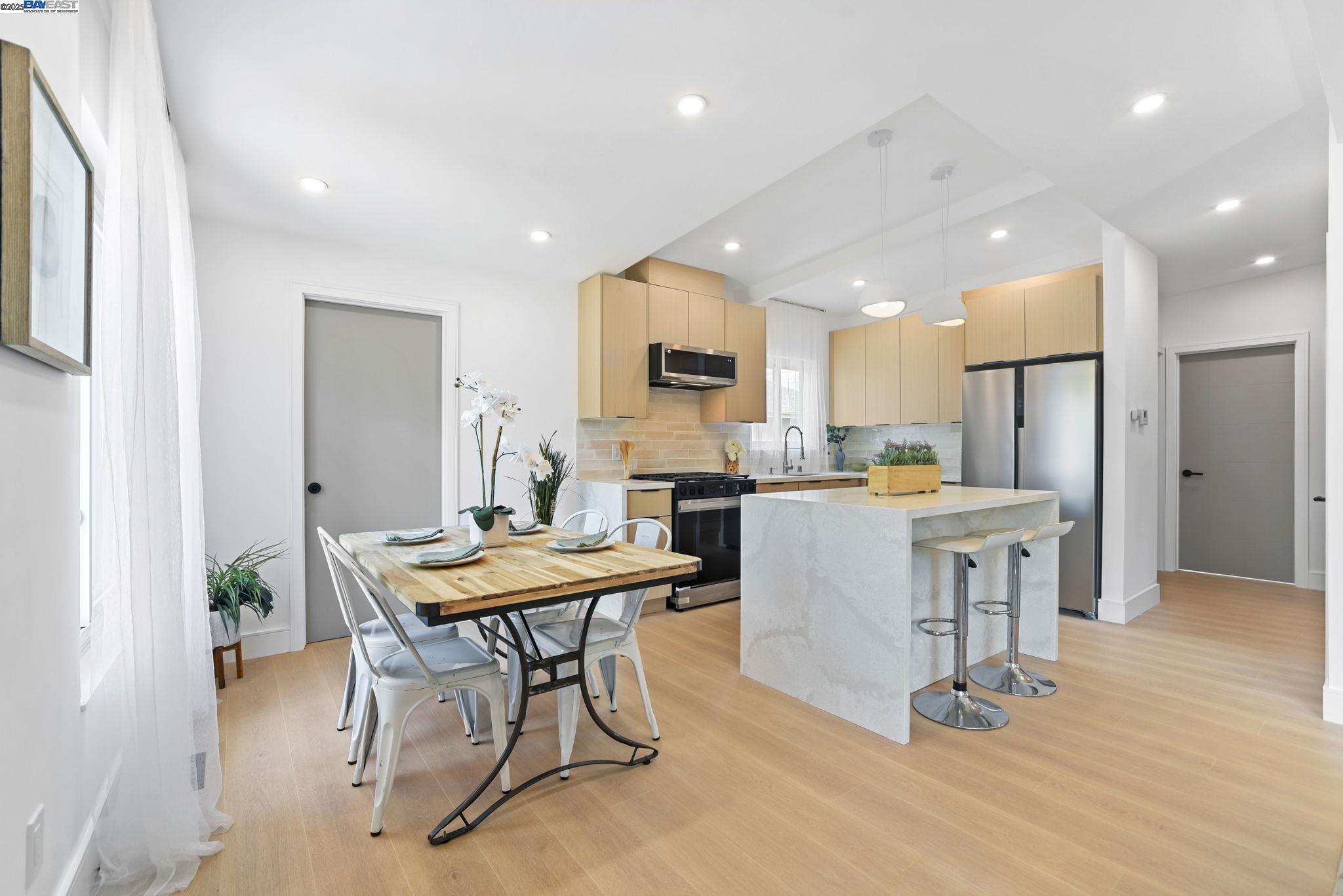 1313 Kiely Blvd, Santa Clara, California 95051, 3 Bedrooms Bedrooms, 5 Rooms Rooms,2 BathroomsBathrooms,Residential,For Sale,1313 Kiely Blvd,41105888
