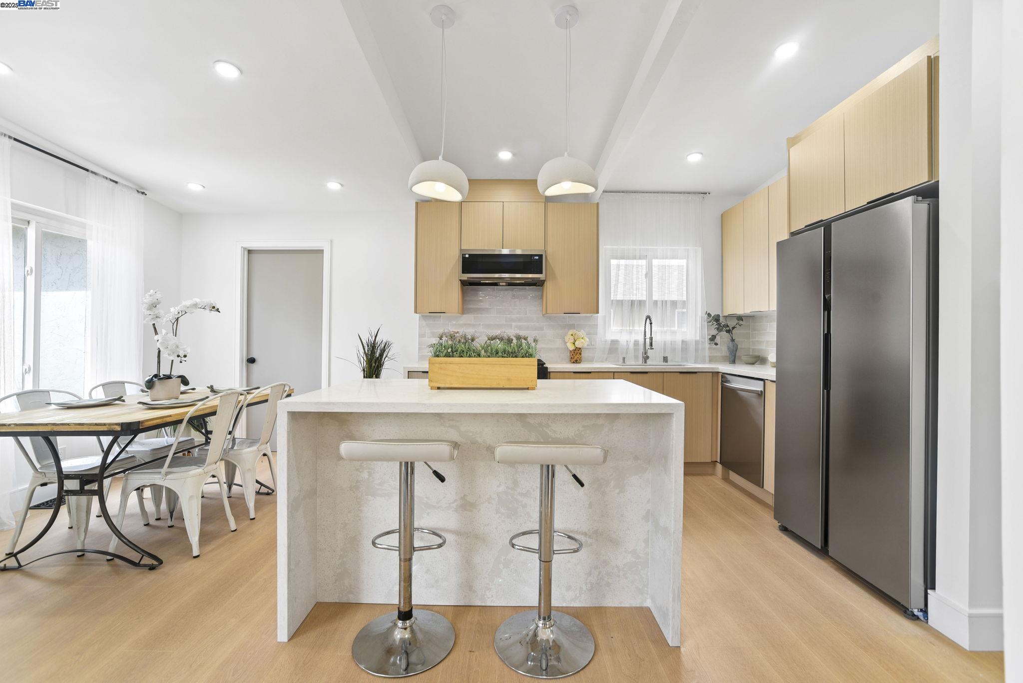 1313 Kiely Blvd, Santa Clara, California 95051, 3 Bedrooms Bedrooms, 5 Rooms Rooms,2 BathroomsBathrooms,Residential,For Sale,1313 Kiely Blvd,41105888