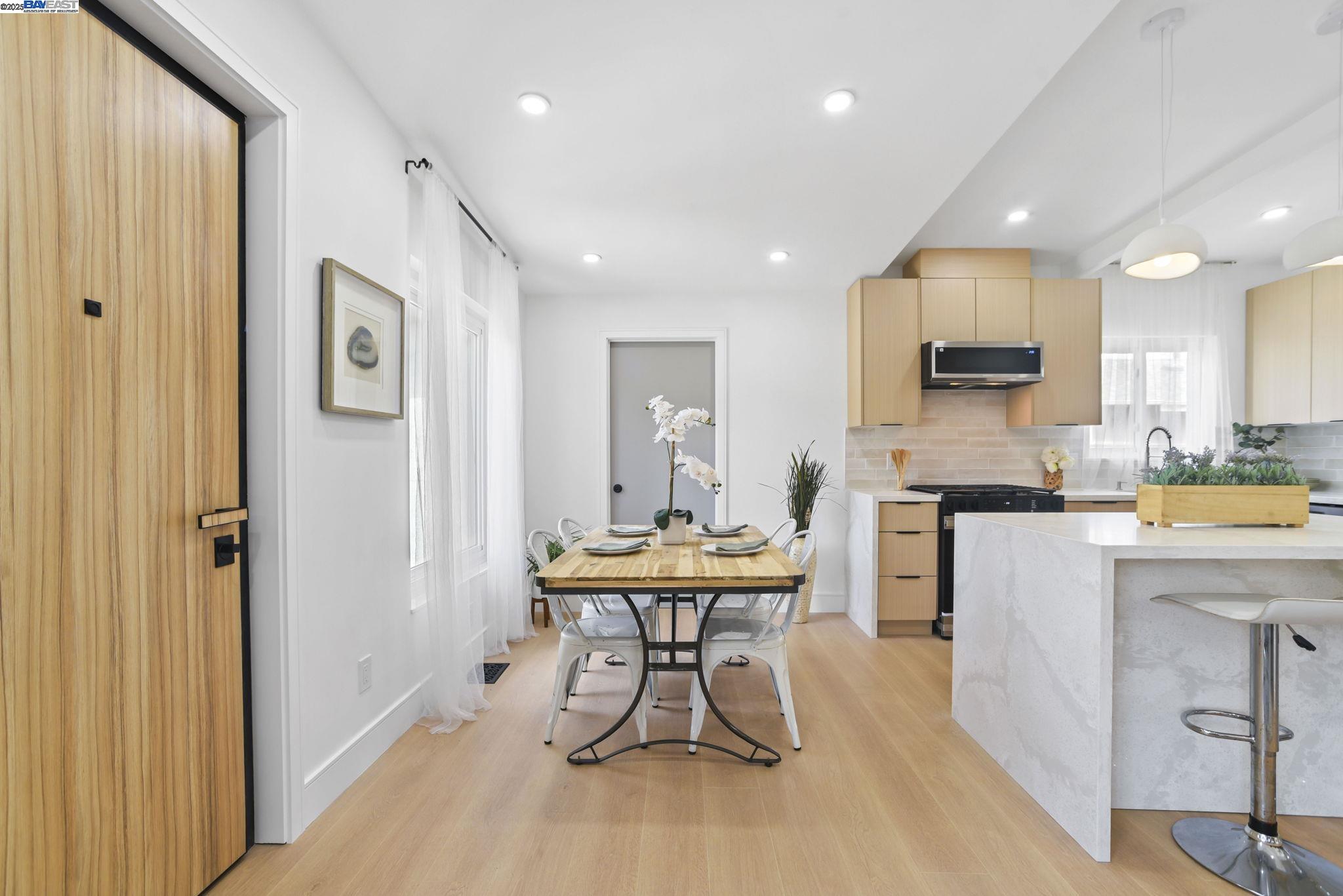 1313 Kiely Blvd, Santa Clara, California 95051, 3 Bedrooms Bedrooms, 5 Rooms Rooms,2 BathroomsBathrooms,Residential,For Sale,1313 Kiely Blvd,41105888
