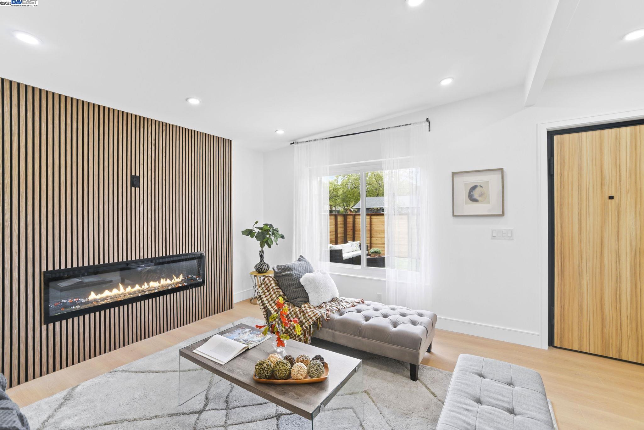 1313 Kiely Blvd, Santa Clara, California 95051, 3 Bedrooms Bedrooms, 5 Rooms Rooms,2 BathroomsBathrooms,Residential,For Sale,1313 Kiely Blvd,41105888