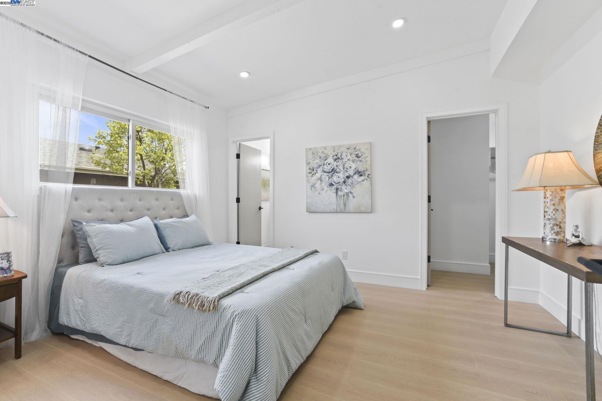 1313 Kiely Blvd, Santa Clara, California 95051, 3 Bedrooms Bedrooms, 5 Rooms Rooms,2 BathroomsBathrooms,Residential,For Sale,1313 Kiely Blvd,41105888