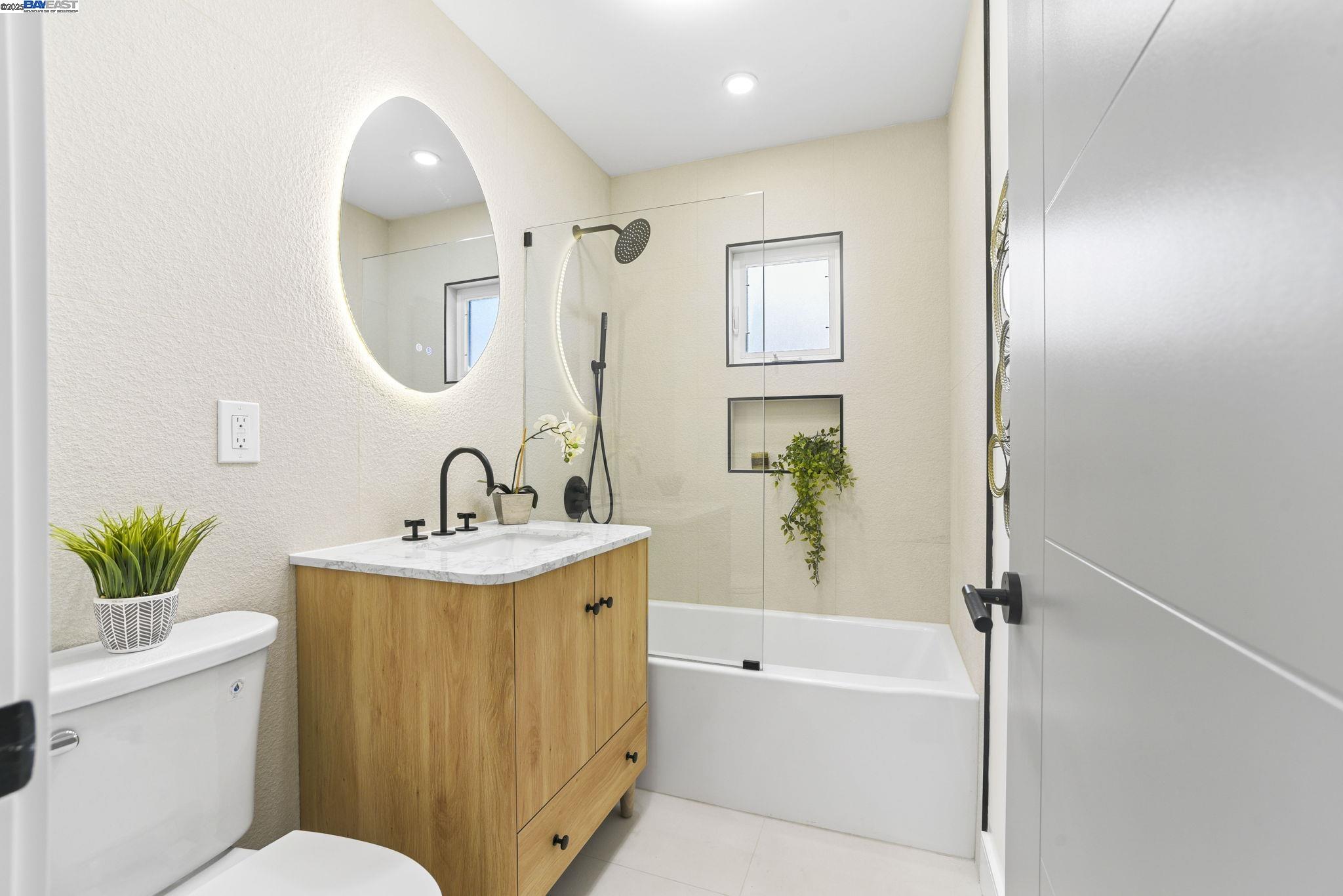 1313 Kiely Blvd, Santa Clara, California 95051, 3 Bedrooms Bedrooms, 5 Rooms Rooms,2 BathroomsBathrooms,Residential,For Sale,1313 Kiely Blvd,41105888