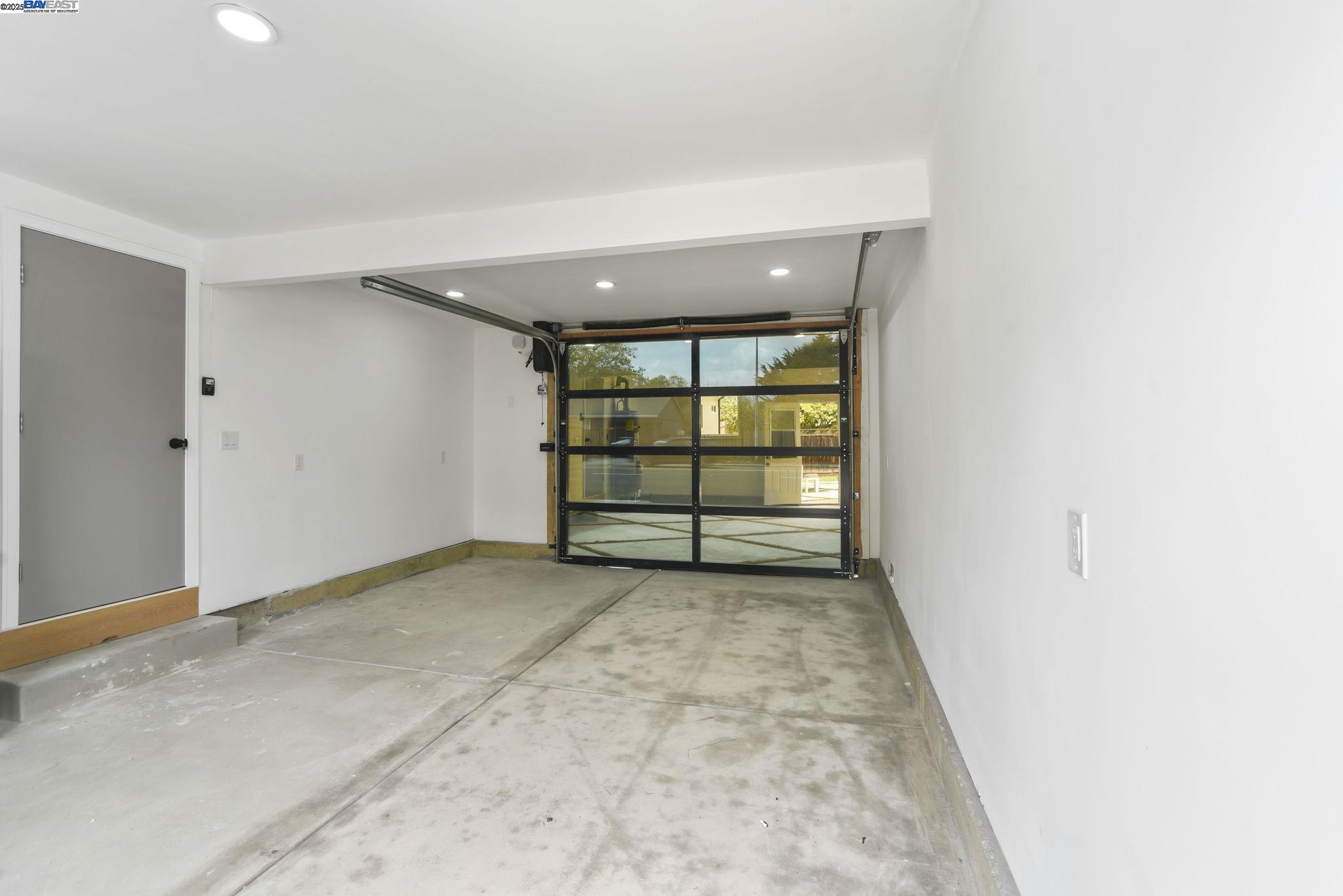 1313 Kiely Blvd, Santa Clara, California 95051, 3 Bedrooms Bedrooms, 5 Rooms Rooms,2 BathroomsBathrooms,Residential,For Sale,1313 Kiely Blvd,41105888