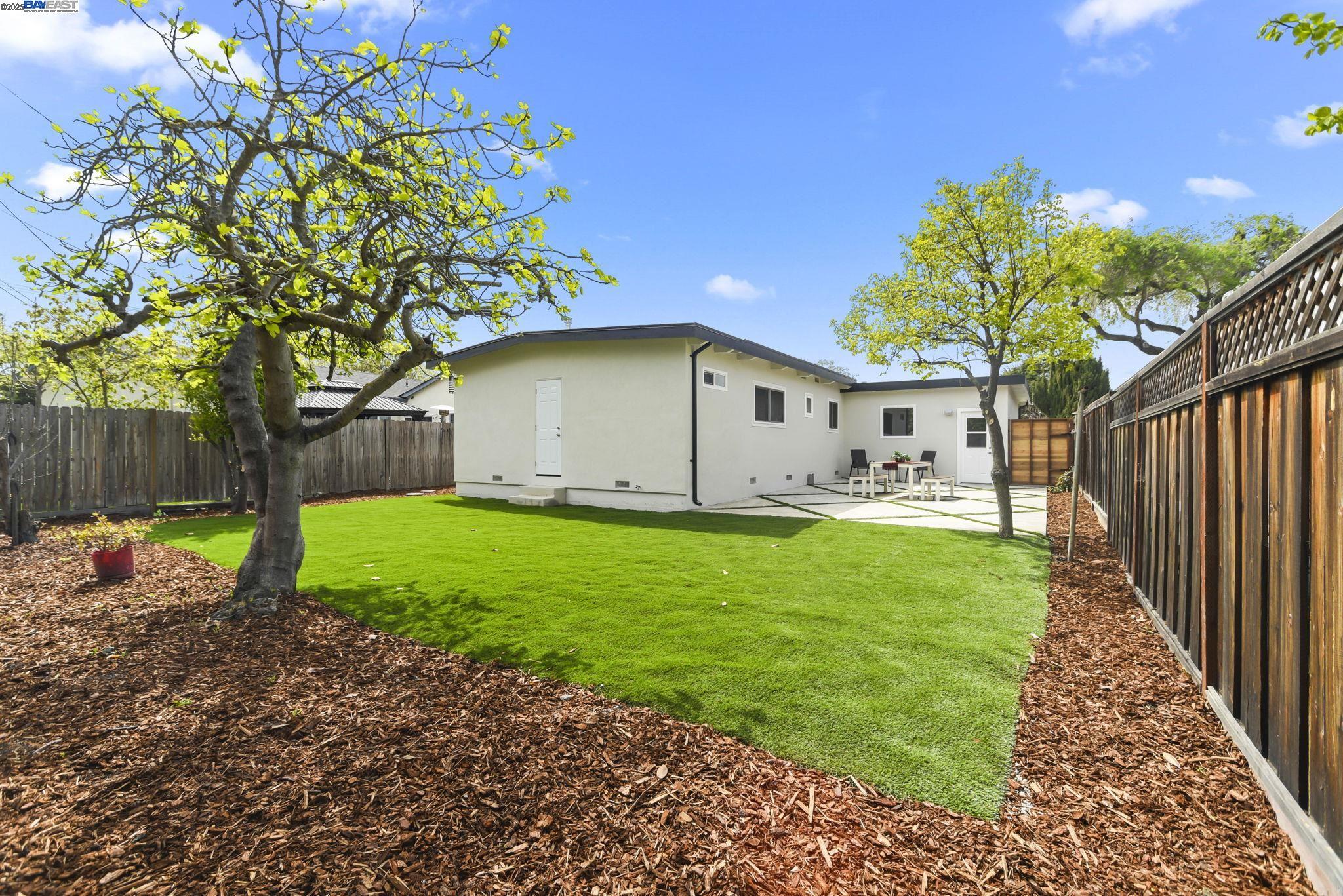 1313 Kiely Blvd, Santa Clara, California 95051, 3 Bedrooms Bedrooms, 5 Rooms Rooms,2 BathroomsBathrooms,Residential,For Sale,1313 Kiely Blvd,41105888