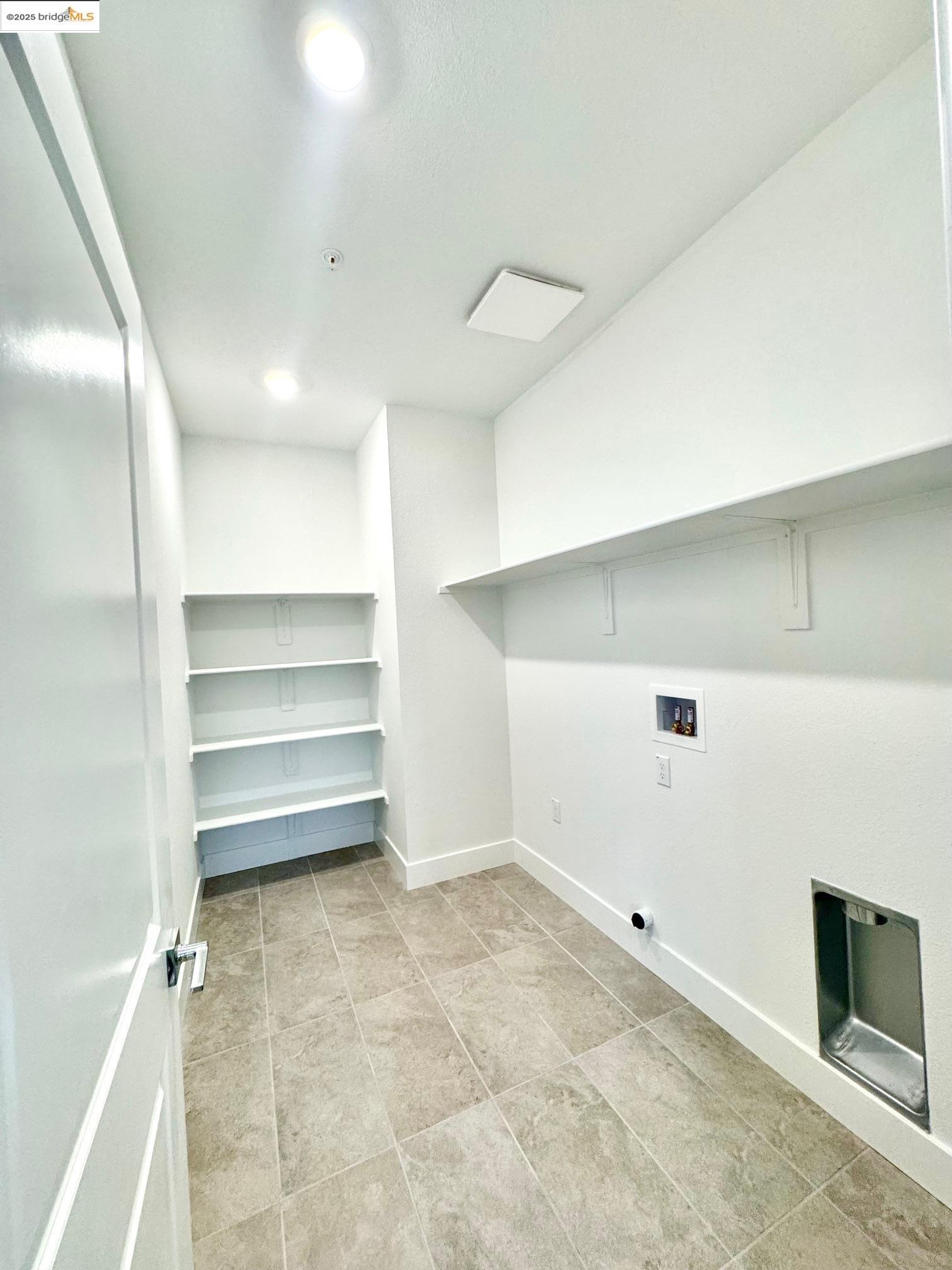2850 Talkeetna Street, Manteca, California 95337, 5 Bedrooms Bedrooms, 8 Rooms Rooms,3 BathroomsBathrooms,Residential Lease,For Rent,2850 Talkeetna Street,41105889