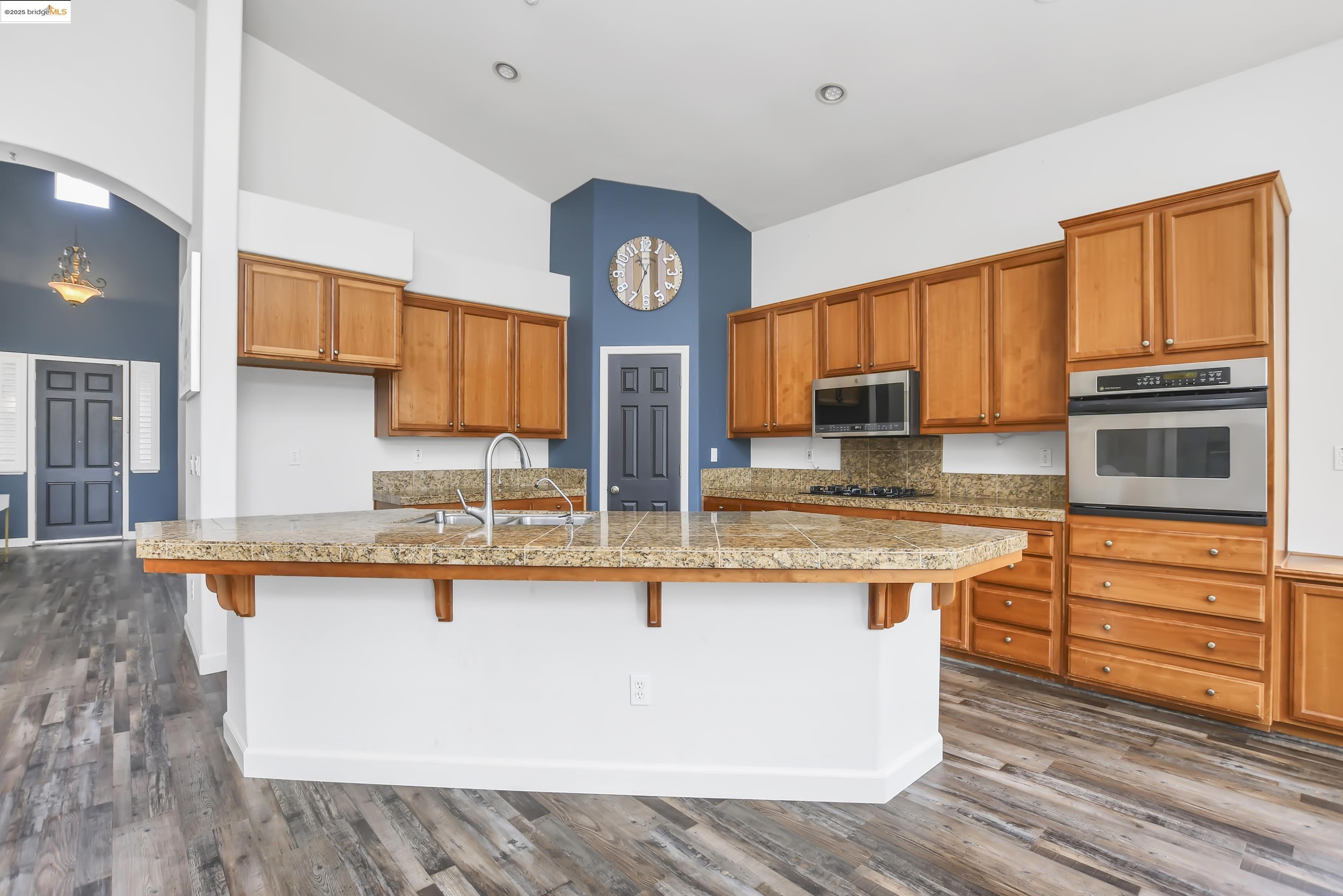1212 landover, Brentwood, California 94513, 4 Bedrooms Bedrooms, 10 Rooms Rooms,3 BathroomsBathrooms,Residential,For Sale,1212 landover,41105892