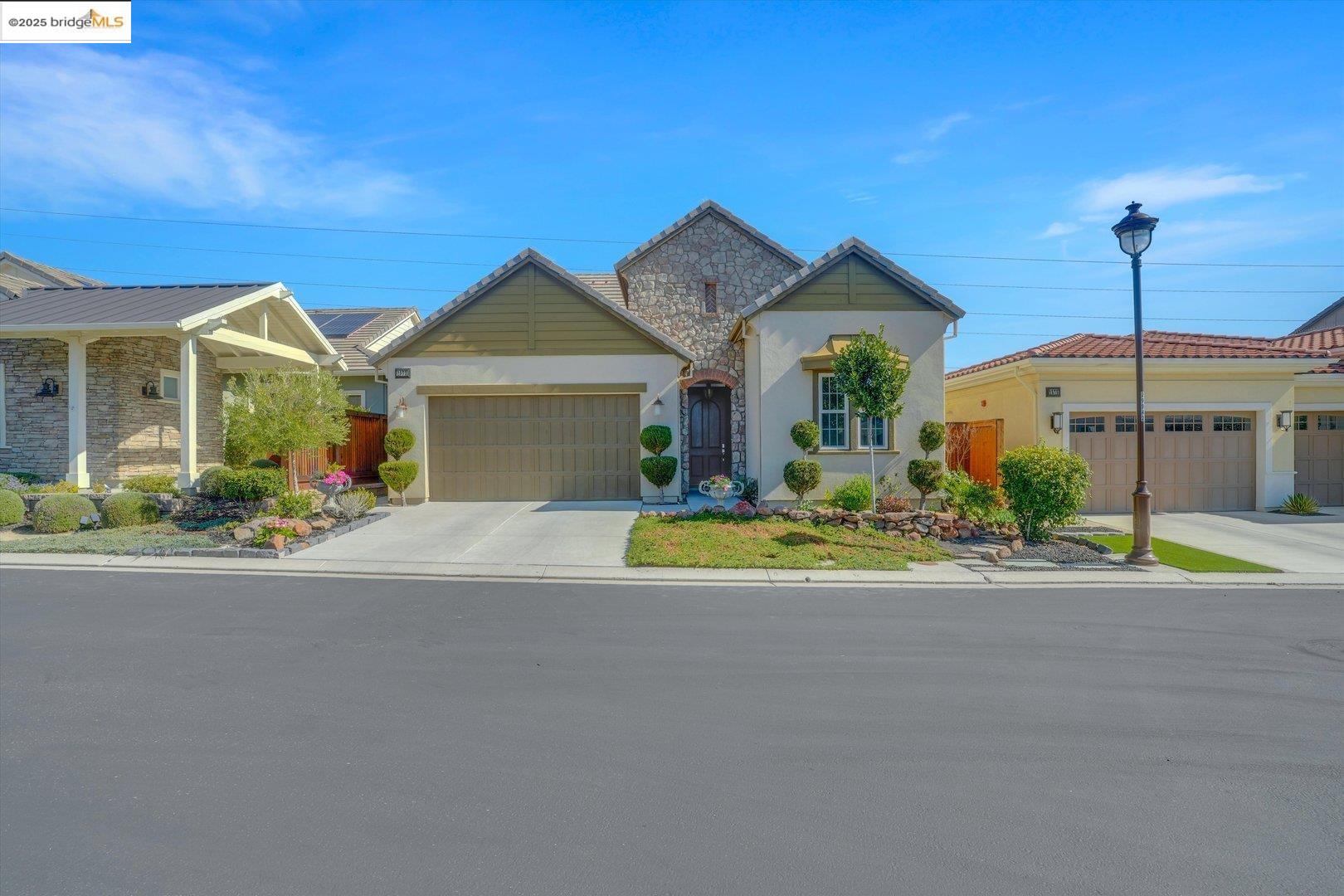 1577 Chianti LN, Brentwood, California 94513, 2 Bedrooms Bedrooms, 8 Rooms Rooms,2 BathroomsBathrooms,Residential,For Sale,1577 Chianti LN,41105895