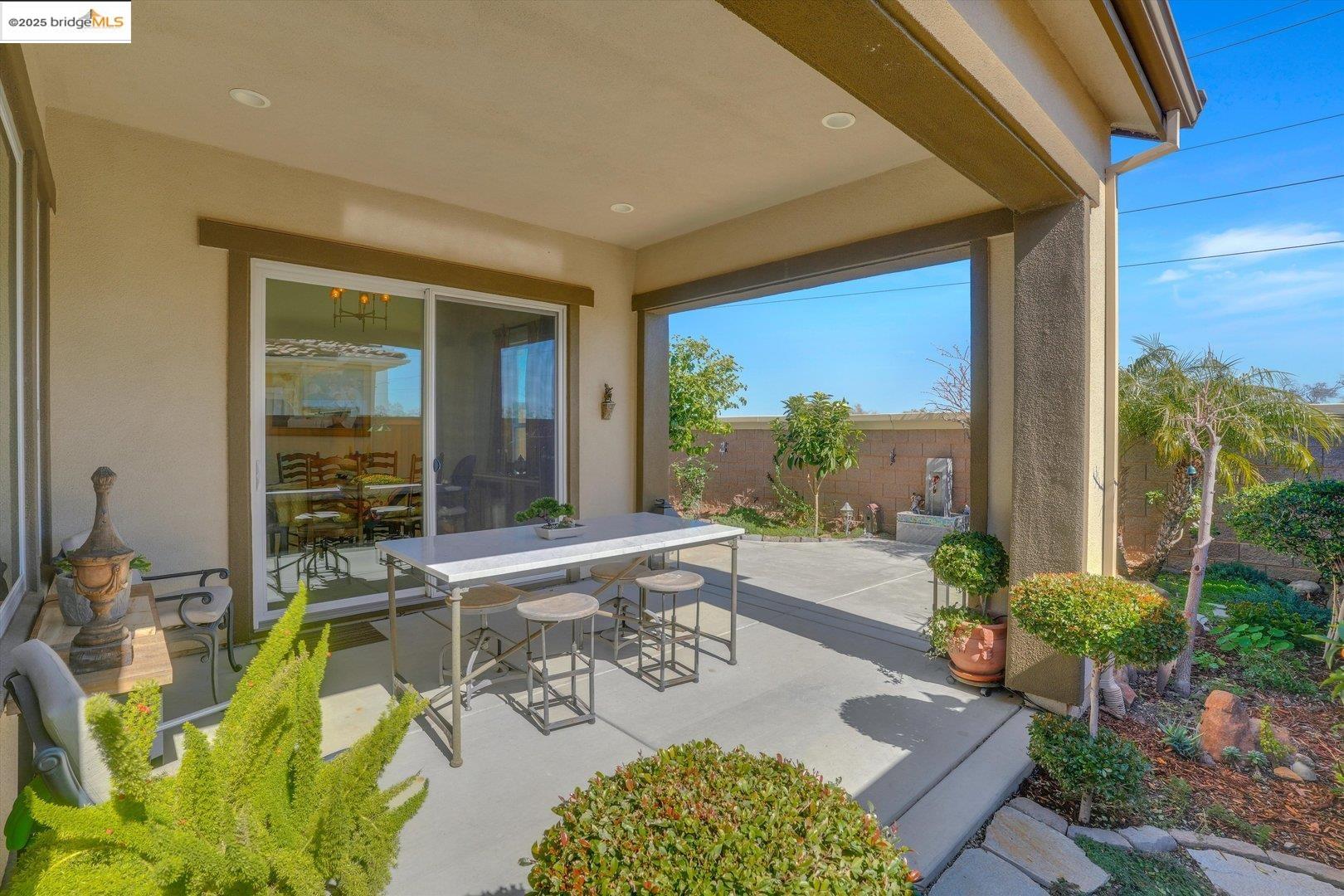 1577 Chianti LN, Brentwood, California 94513, 2 Bedrooms Bedrooms, 8 Rooms Rooms,2 BathroomsBathrooms,Residential,For Sale,1577 Chianti LN,41105895