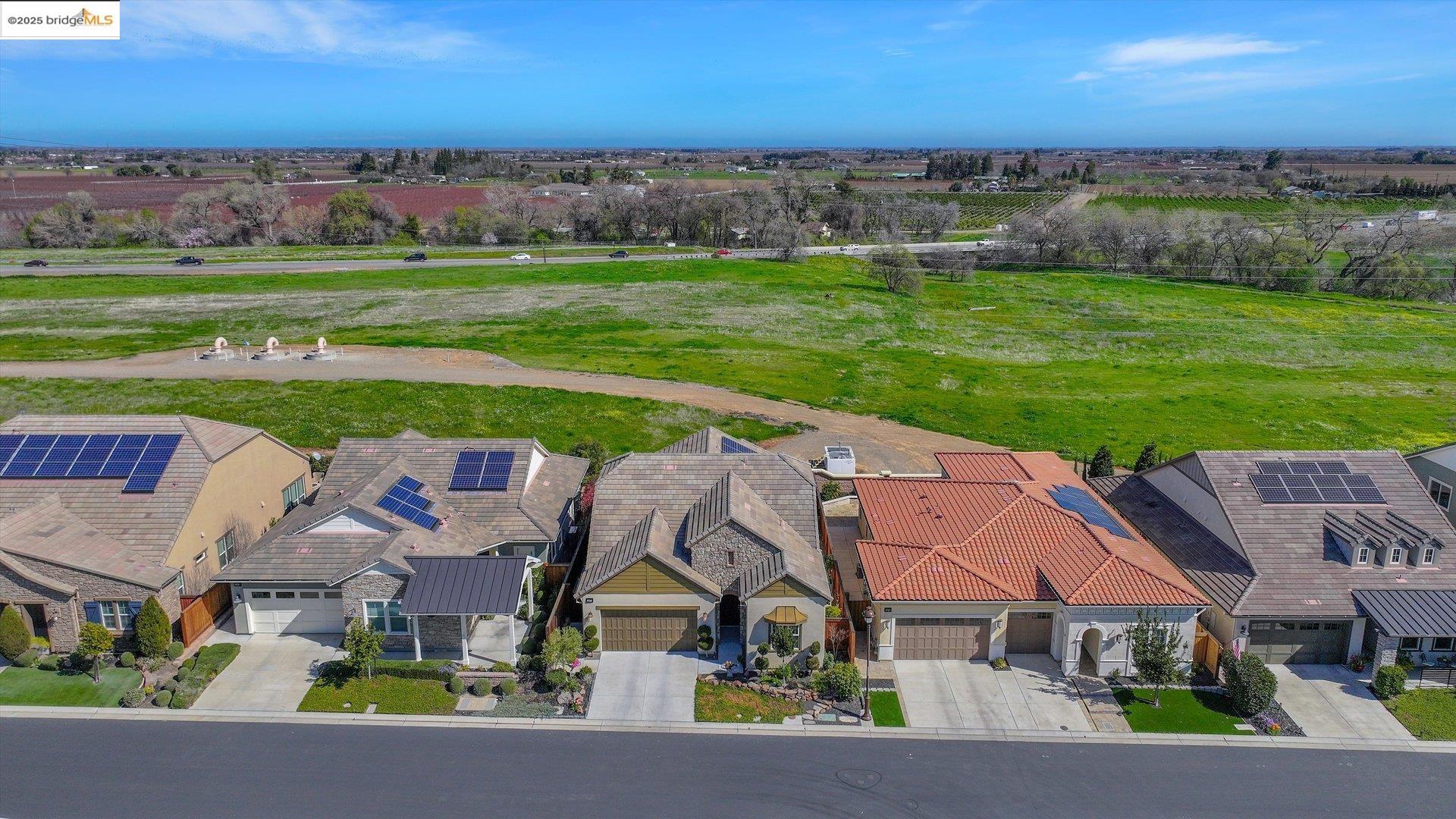 1577 Chianti LN, Brentwood, California 94513, 2 Bedrooms Bedrooms, 8 Rooms Rooms,2 BathroomsBathrooms,Residential,For Sale,1577 Chianti LN,41105895