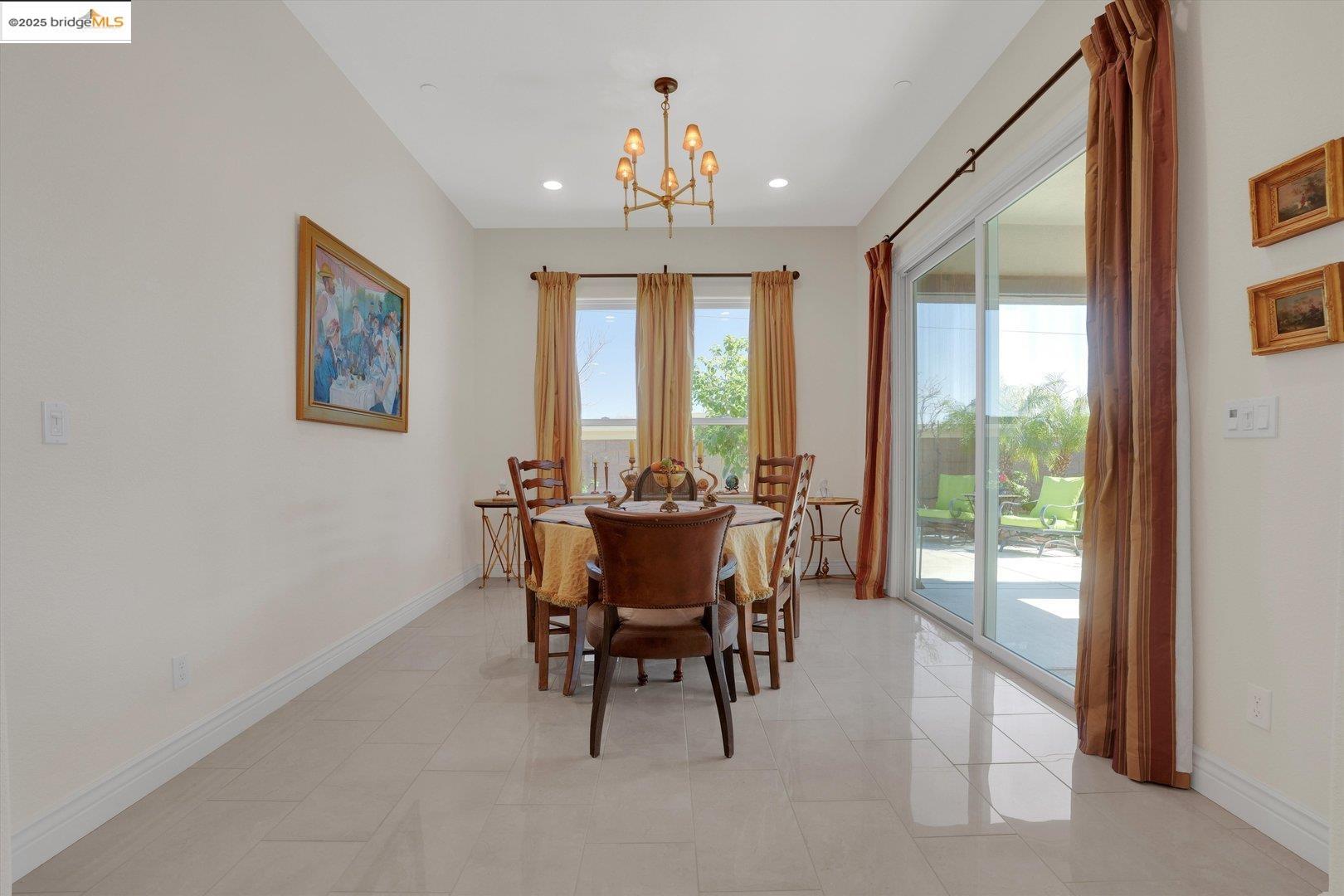1577 Chianti LN, Brentwood, California 94513, 2 Bedrooms Bedrooms, 8 Rooms Rooms,2 BathroomsBathrooms,Residential,For Sale,1577 Chianti LN,41105895