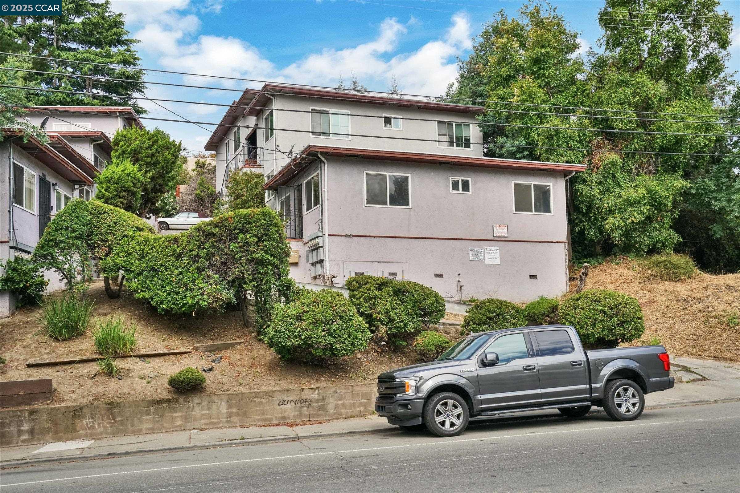 Front Image Thumbnail for CC41105896