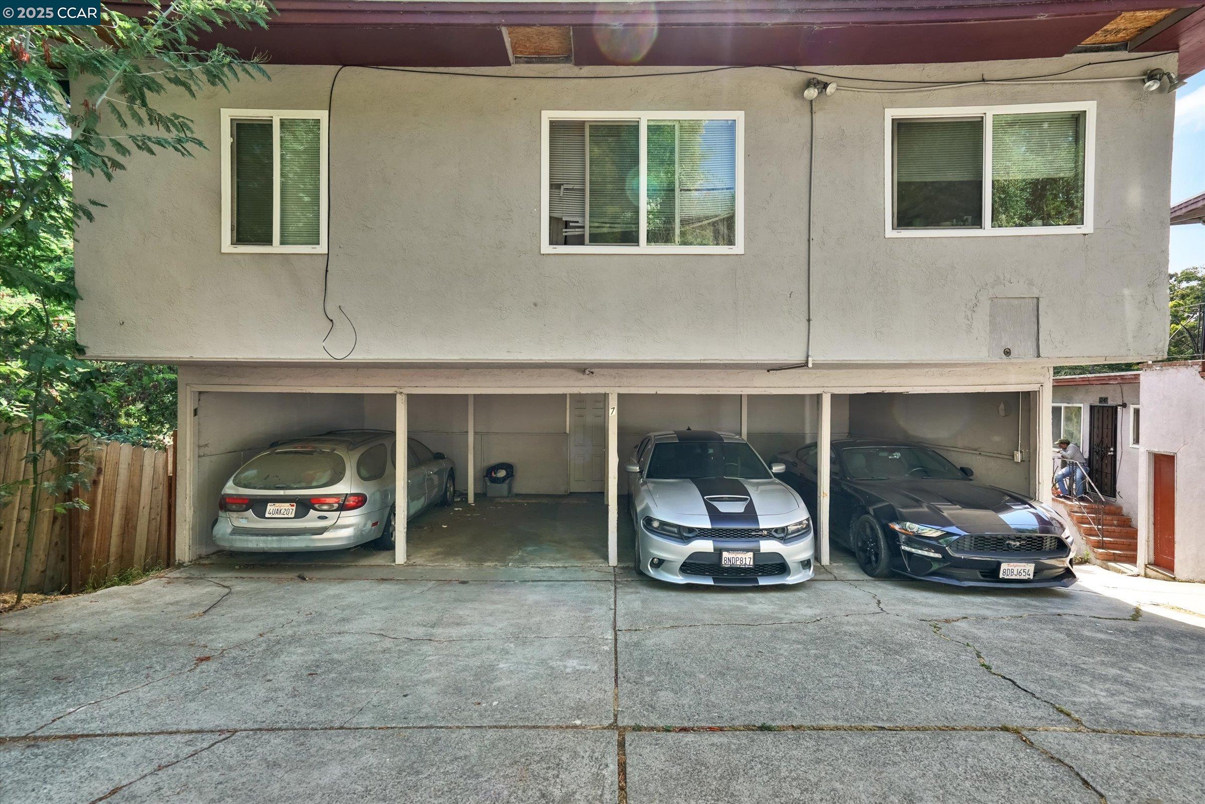 5235 Macarthur Blvd, Oakland, California 94619, ,Residential Income,For Sale,5235 Macarthur Blvd,41105896