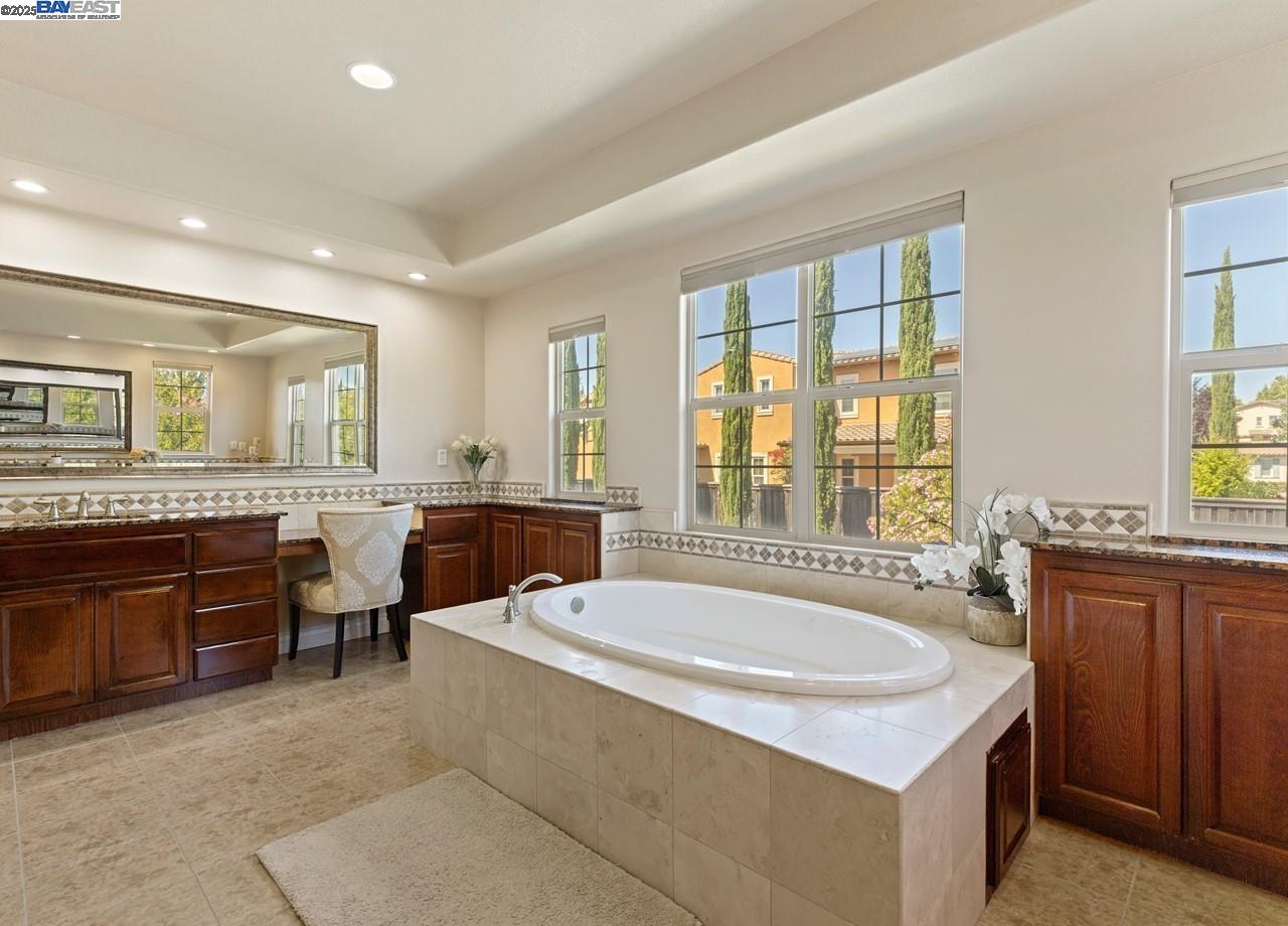 7563 Balmoral Way, San Ramon, California 94582, 6 Bedrooms Bedrooms, 12 Rooms Rooms,4 BathroomsBathrooms,Residential,For Sale,7563 Balmoral Way,41105898