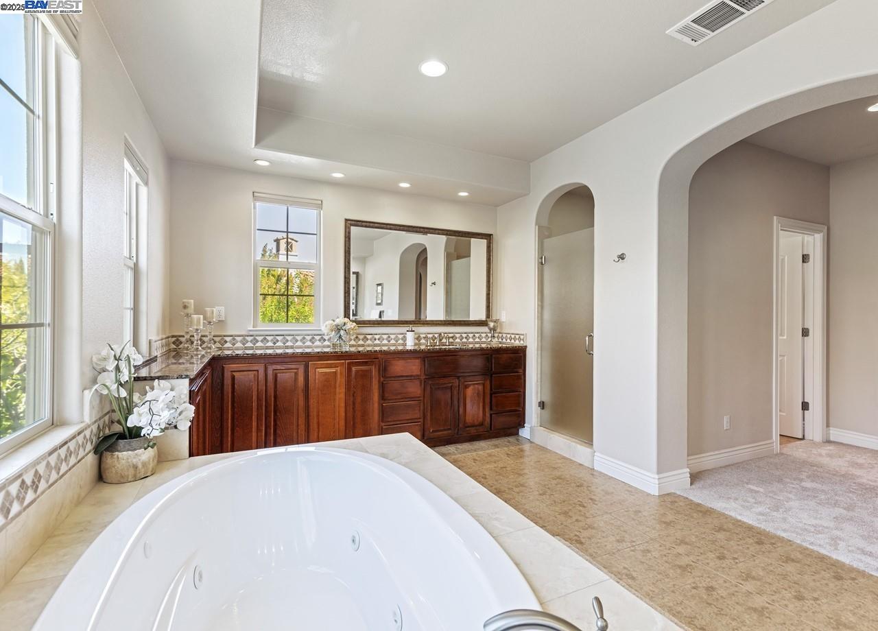 7563 Balmoral Way, San Ramon, California 94582, 6 Bedrooms Bedrooms, 12 Rooms Rooms,4 BathroomsBathrooms,Residential,For Sale,7563 Balmoral Way,41105898