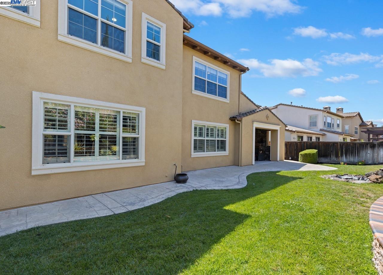 7563 Balmoral Way, San Ramon, California 94582, 6 Bedrooms Bedrooms, 12 Rooms Rooms,4 BathroomsBathrooms,Residential,For Sale,7563 Balmoral Way,41105898