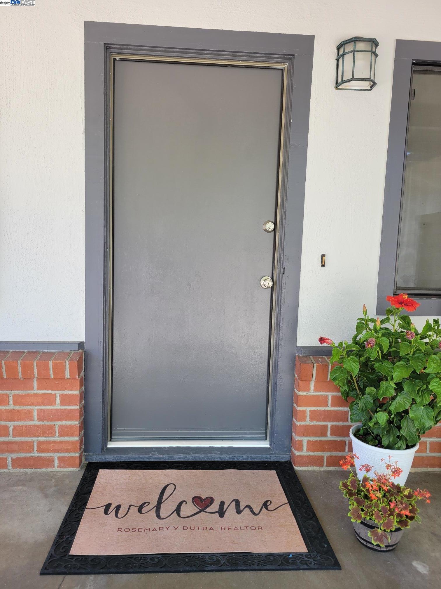 471 Rose St, Livermore, California 94550, 3 Bedrooms Bedrooms, 6 Rooms Rooms,2 BathroomsBathrooms,Residential,For Sale,471 Rose St,41105899