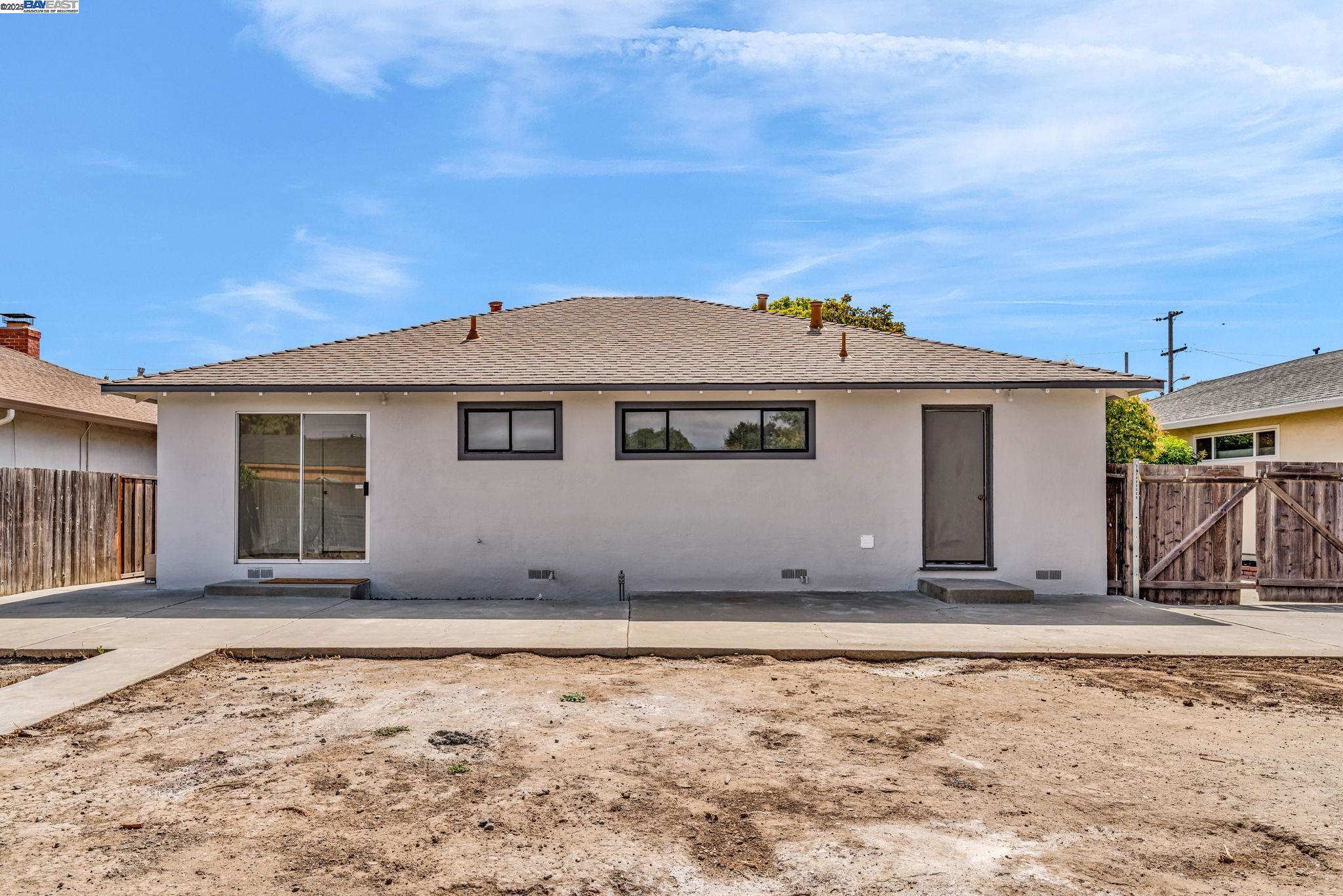 471 Rose St, Livermore, California 94550, 3 Bedrooms Bedrooms, 6 Rooms Rooms,2 BathroomsBathrooms,Residential,For Sale,471 Rose St,41105899