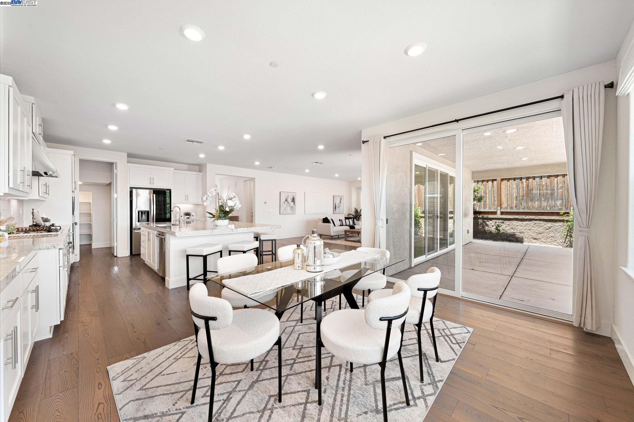 Detail Gallery Image 11 of 60 For 808 via Palermo, San Ramon,  CA 94583 - 4 Beds | 3 Baths