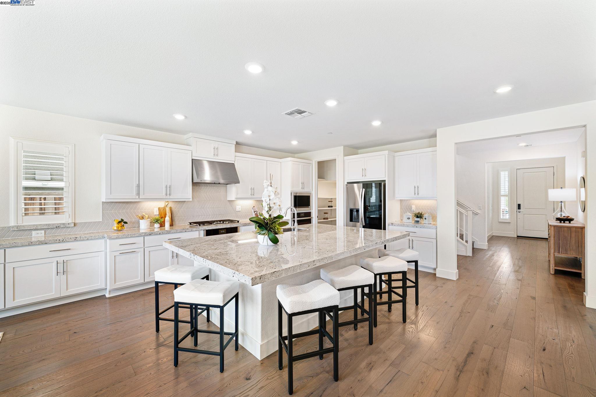 Detail Gallery Image 13 of 60 For 808 via Palermo, San Ramon,  CA 94583 - 4 Beds | 3 Baths