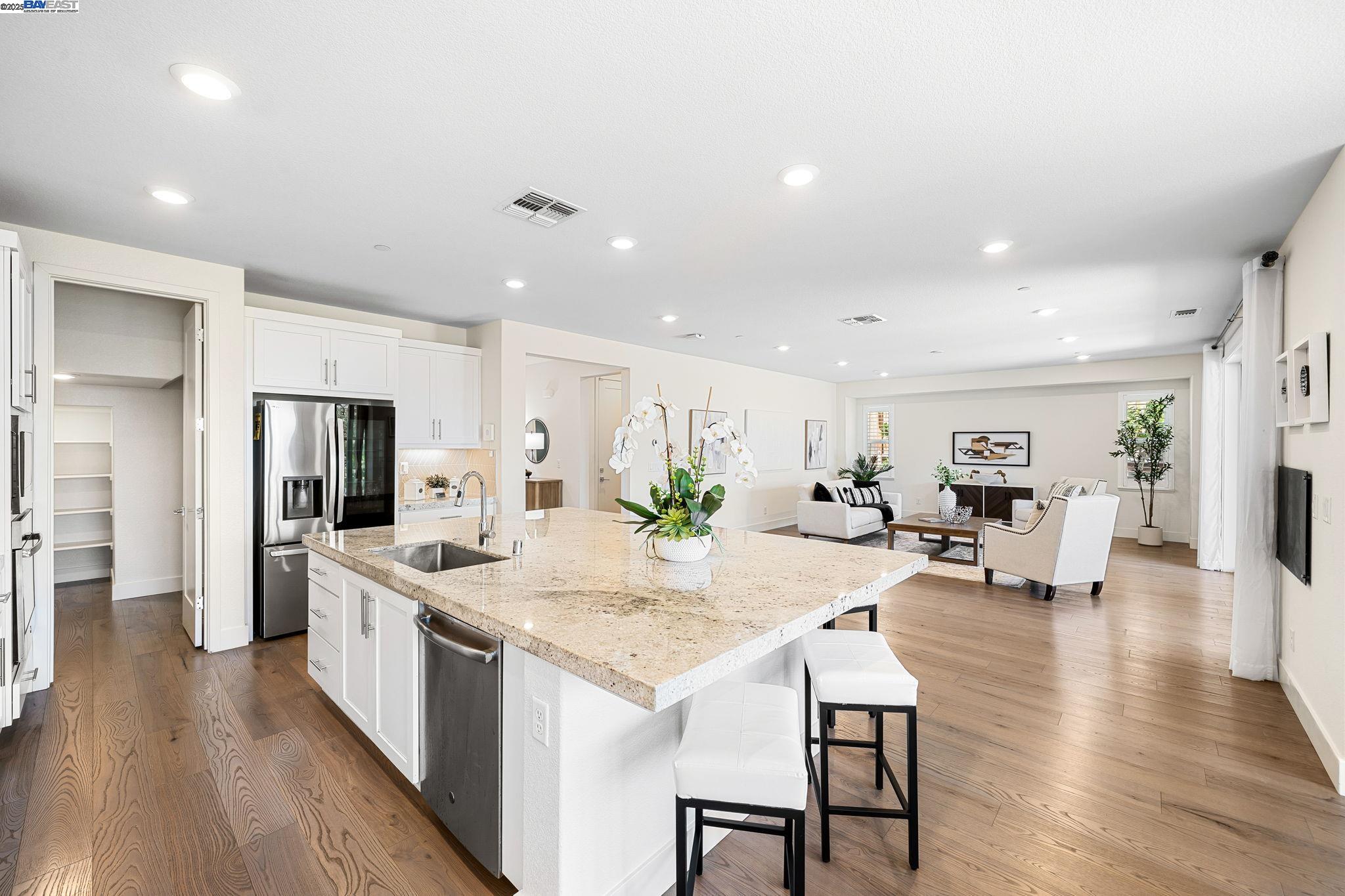 Detail Gallery Image 15 of 60 For 808 via Palermo, San Ramon,  CA 94583 - 4 Beds | 3 Baths
