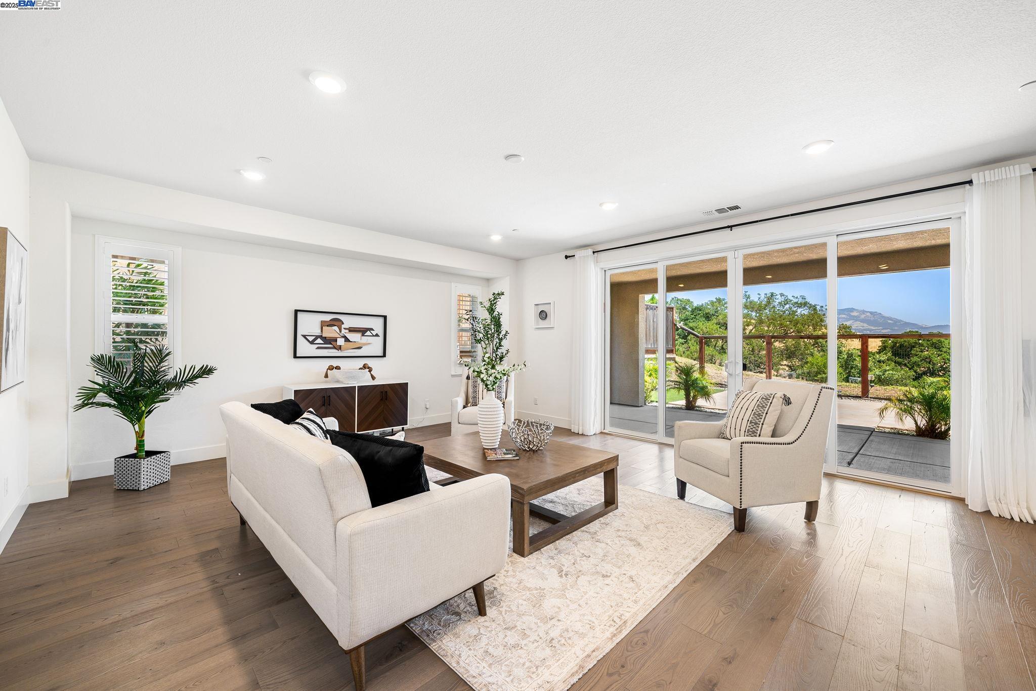 Detail Gallery Image 3 of 60 For 808 via Palermo, San Ramon,  CA 94583 - 4 Beds | 3 Baths