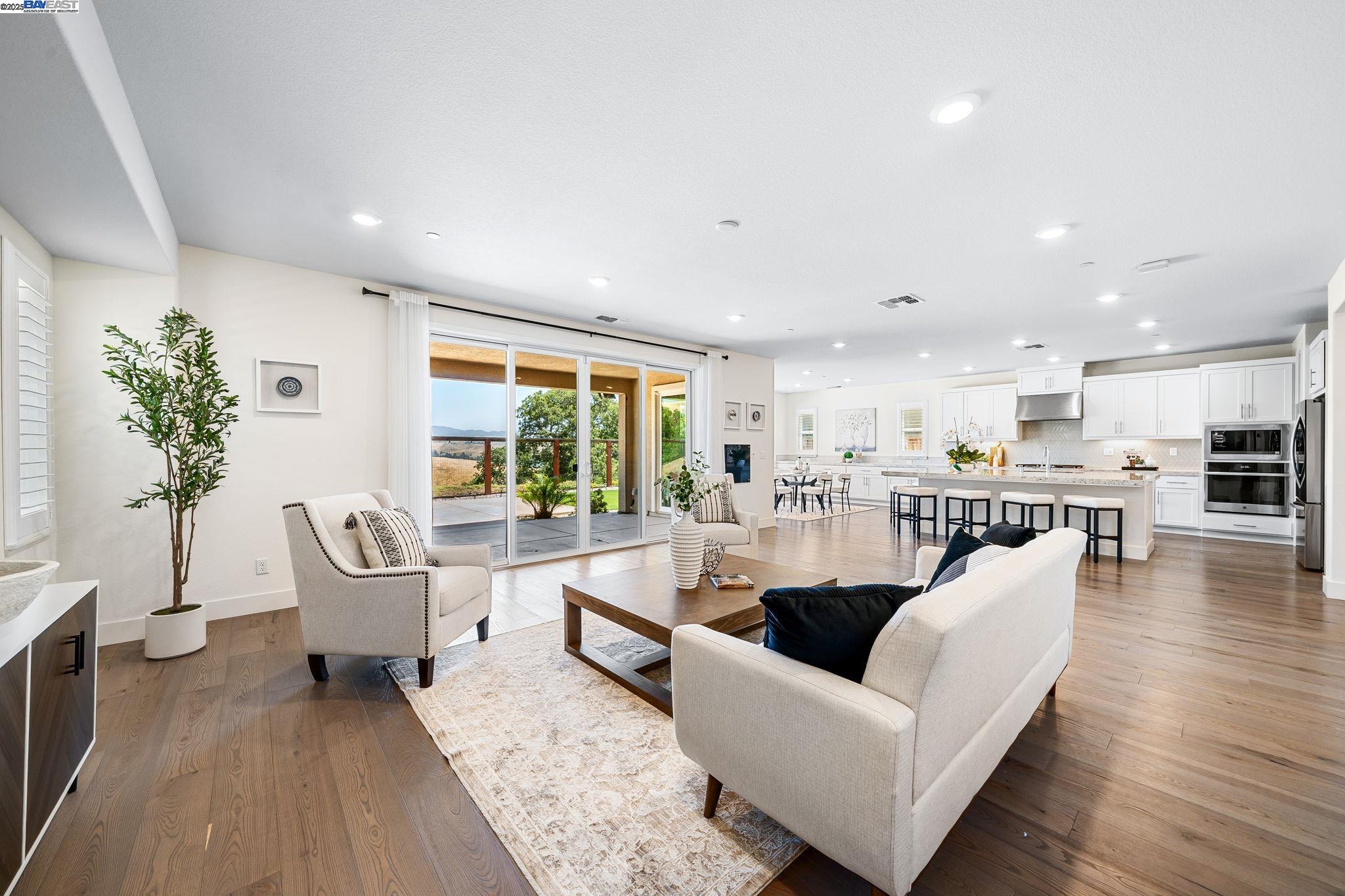 Detail Gallery Image 5 of 60 For 808 via Palermo, San Ramon,  CA 94583 - 4 Beds | 3 Baths